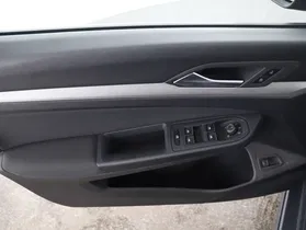 VW Golf VIII Variant 2.0 TDI Life | Thumbnail 11 von 31