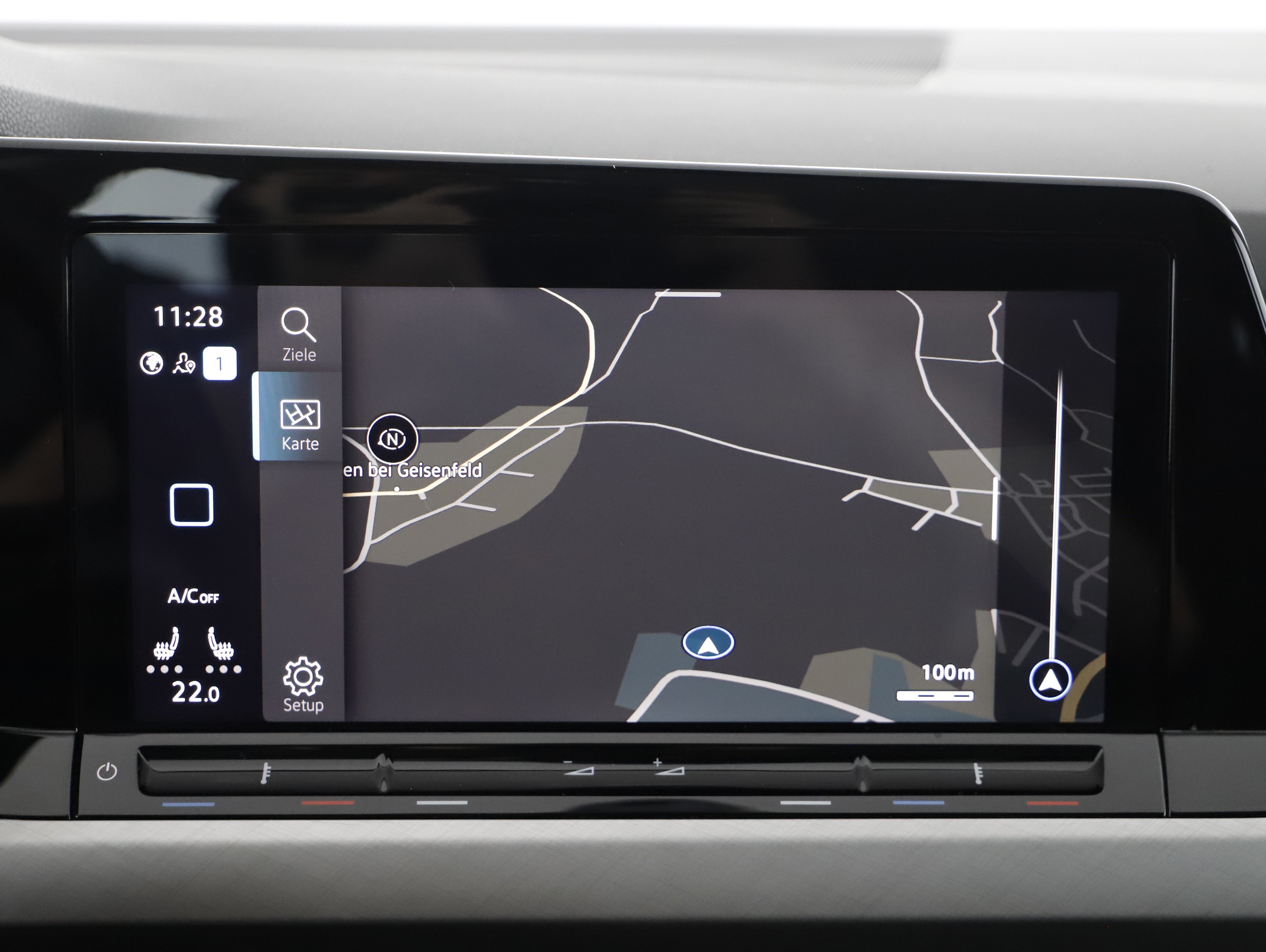 VW Golf VIII Variant 2.0 TDI Life | Bild 21 von 31