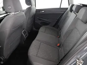VW Golf VIII Variant 2.0 TDI Life | Thumbnail 25 von 31