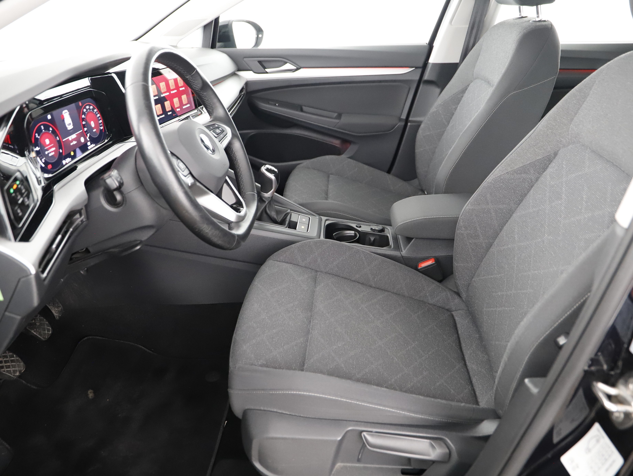 VW Golf VIII Variant 2.0 TDI Life | Bild 7 von 23