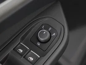 VW Golf VIII Variant 2.0 TDI Life | Thumbnail 6 von 23