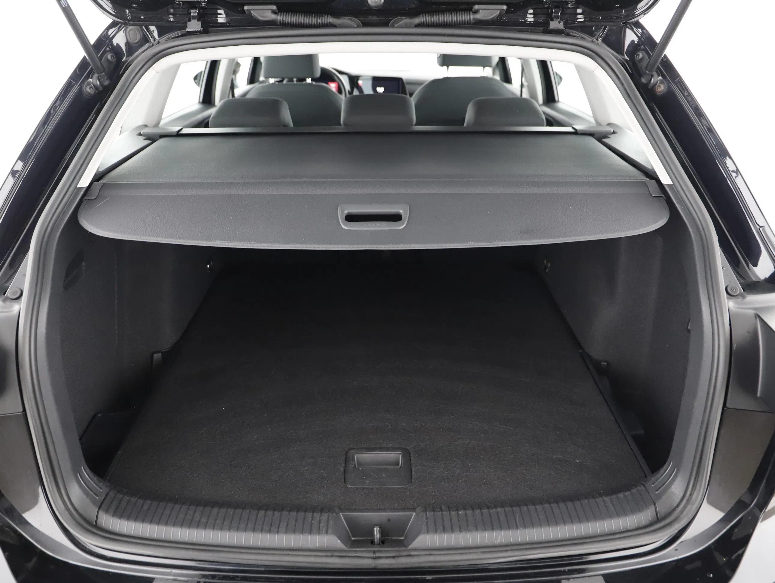 VW Golf VIII Variant 2.0 TDI Life | Bild 19 von 23