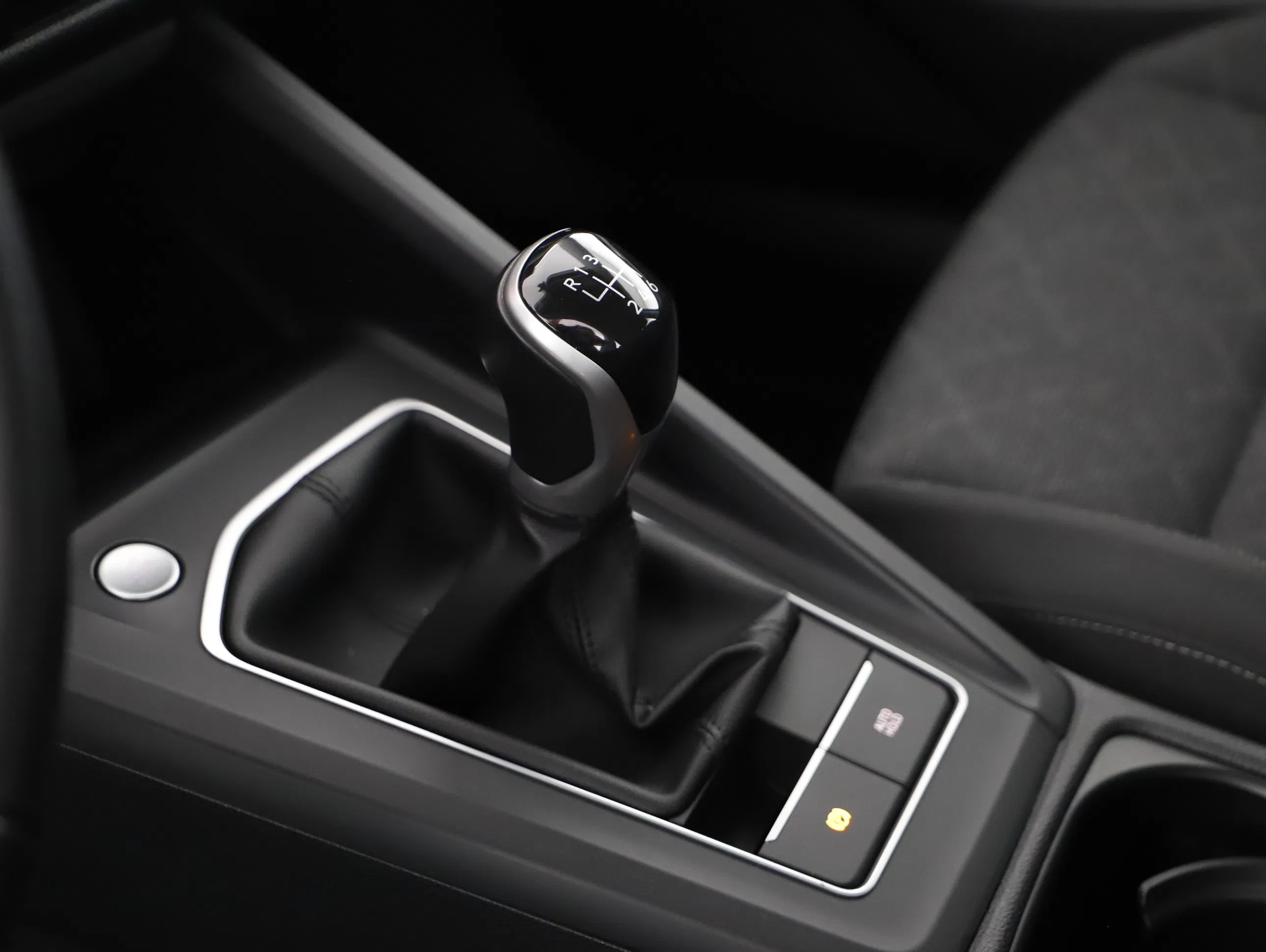 VW Golf VIII Variant 2.0 TDI Life | Bild 13 von 23