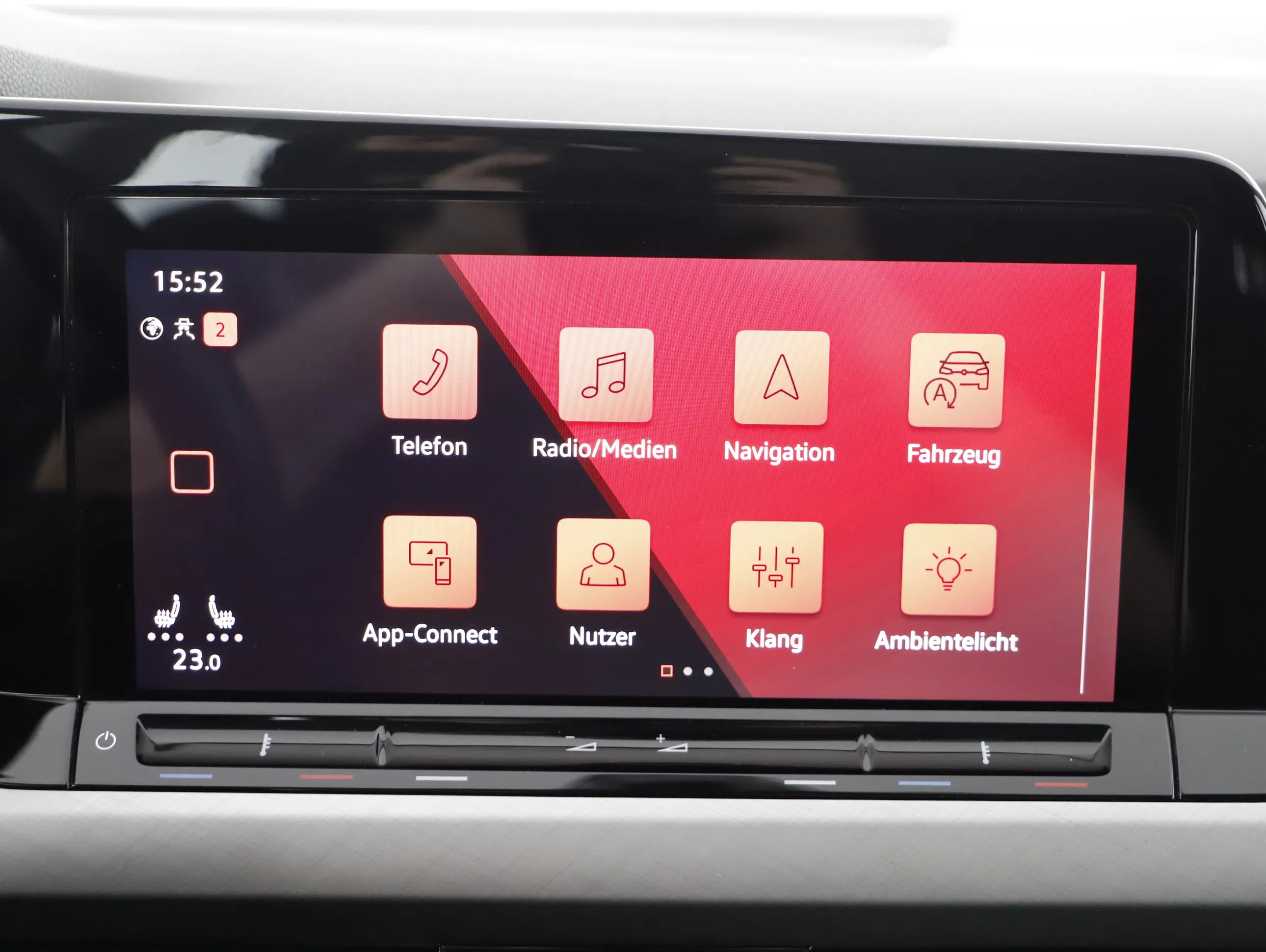 VW Golf VIII Variant 2.0 TDI Life | Bild 14 von 23