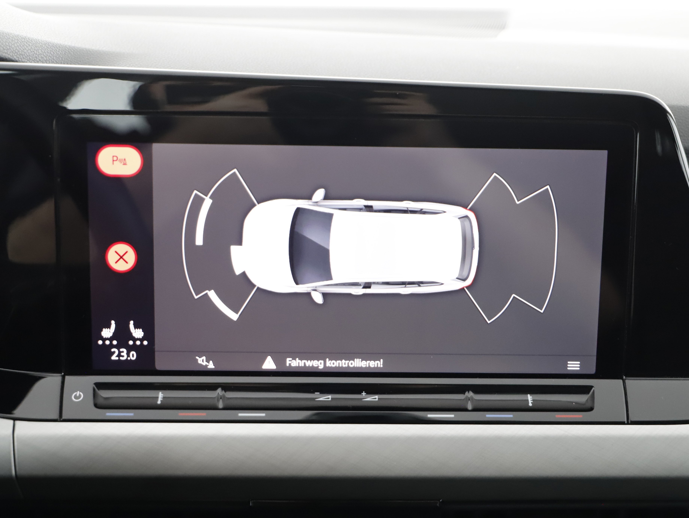 VW Golf VIII Variant 2.0 TDI Life | Bild 16 von 23