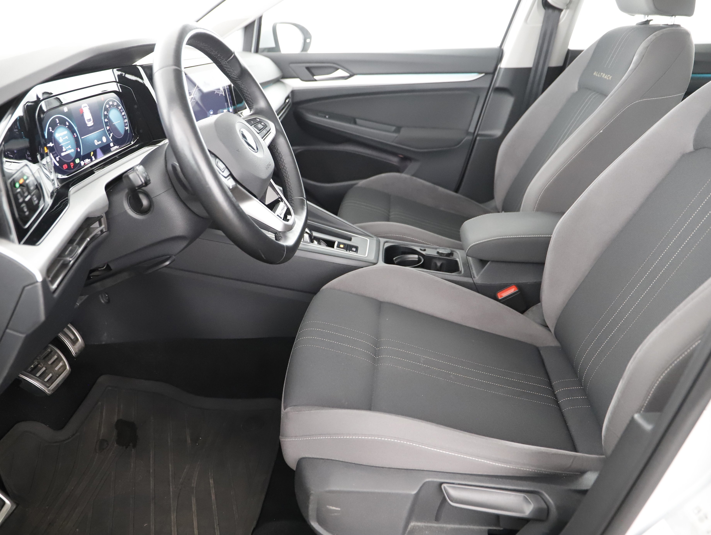 Bild eines VW Golf VIII 2.0 TDI