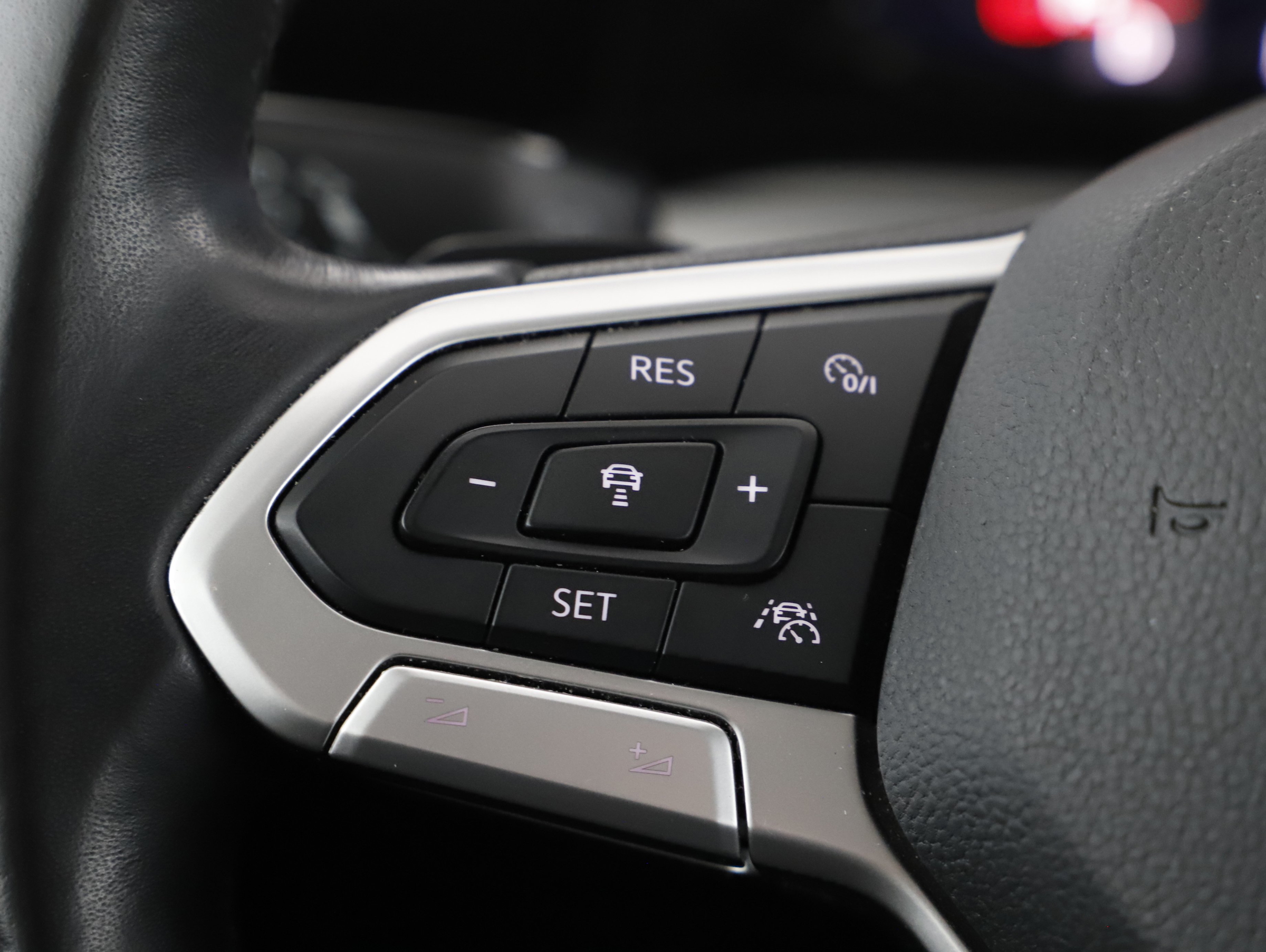 VW Golf VIII 2.0 TDI | Bild 11 von 21