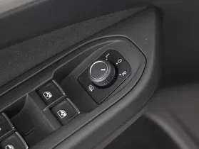 VW Golf VIII 2.0 TDI | Thumbnail 15 von 21