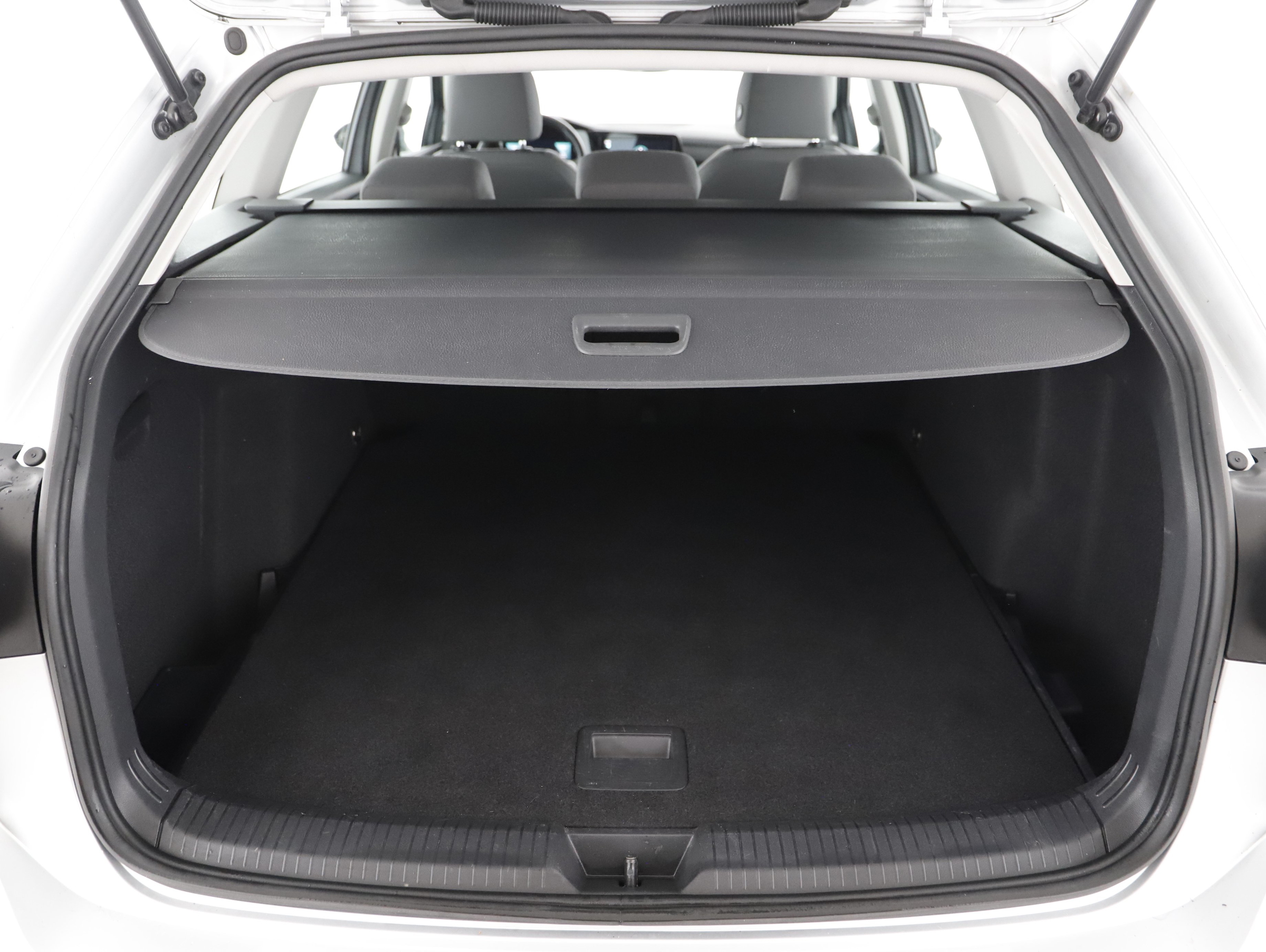VW Golf VIII 2.0 TDI | Bild 16 von 21