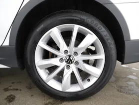 VW Golf VIII 2.0 TDI | Thumbnail 20 von 21