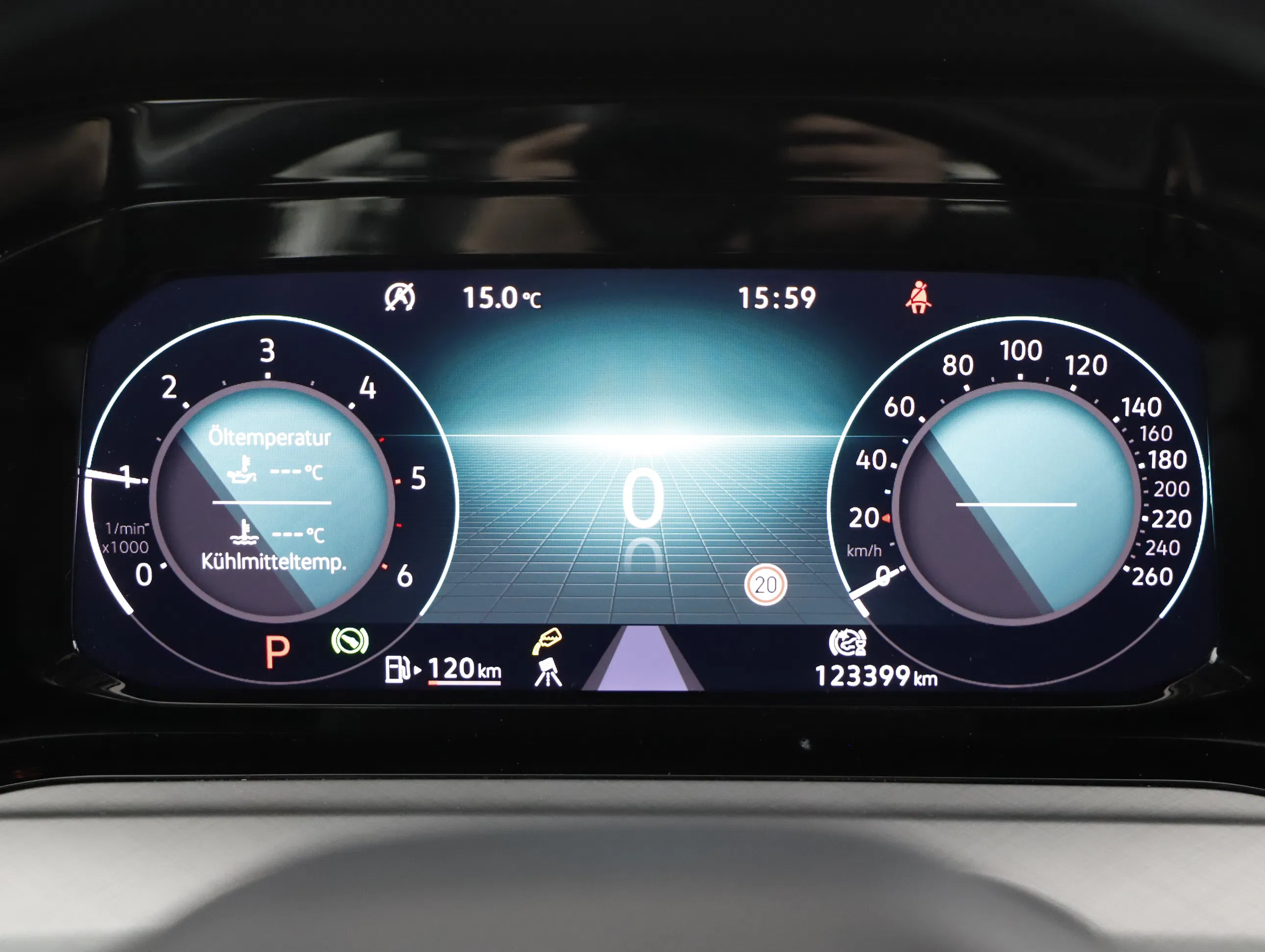 VW Golf VIII 2.0 TDI | Bild 6 von 21