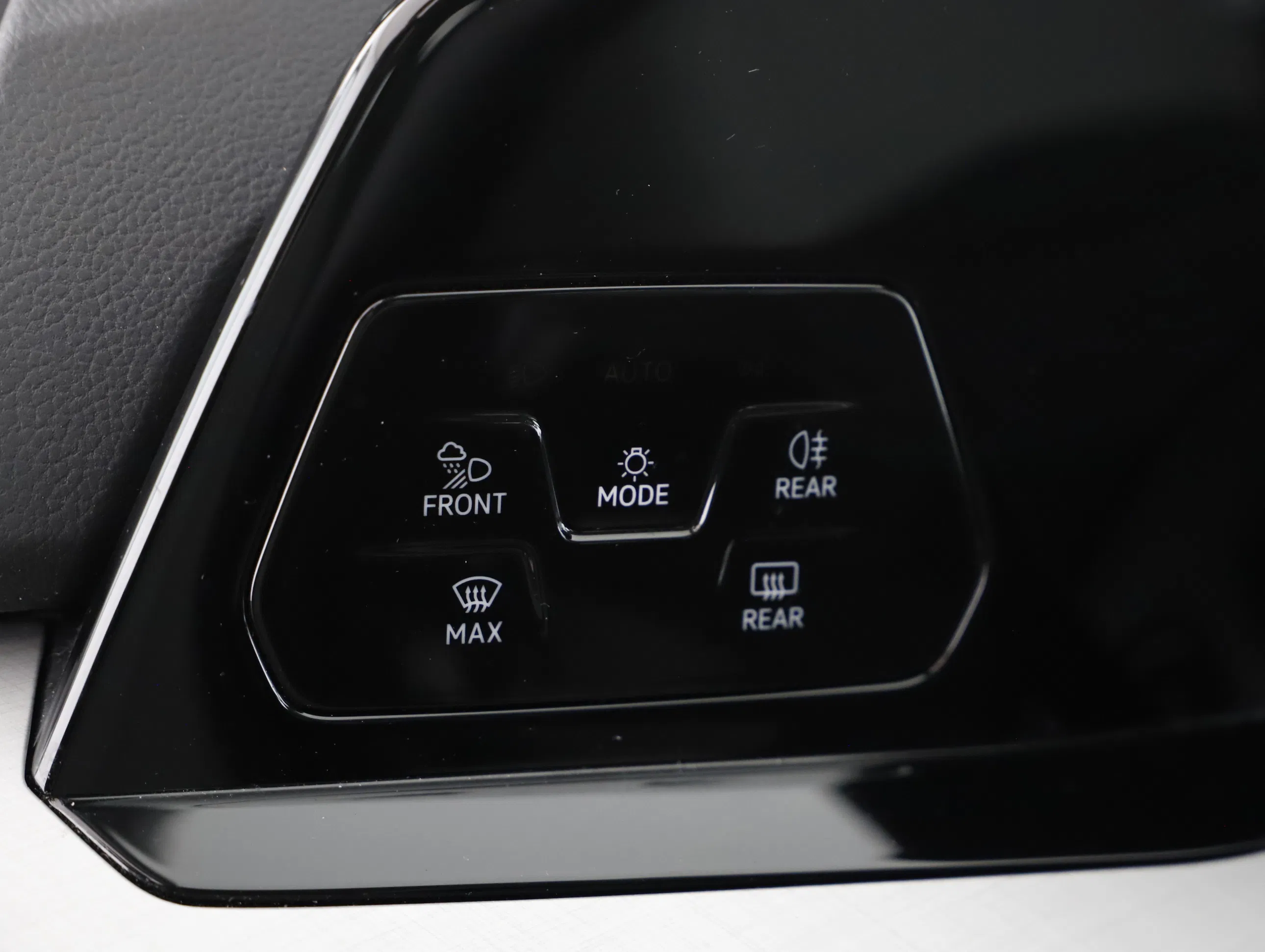 VW Golf VIII Variant 2.0 TDI Life | Bild 13 von 23