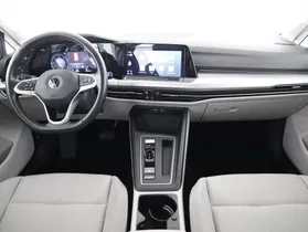 VW Golf VIII Variant 2.0 TDI Life | Thumbnail 3 von 23