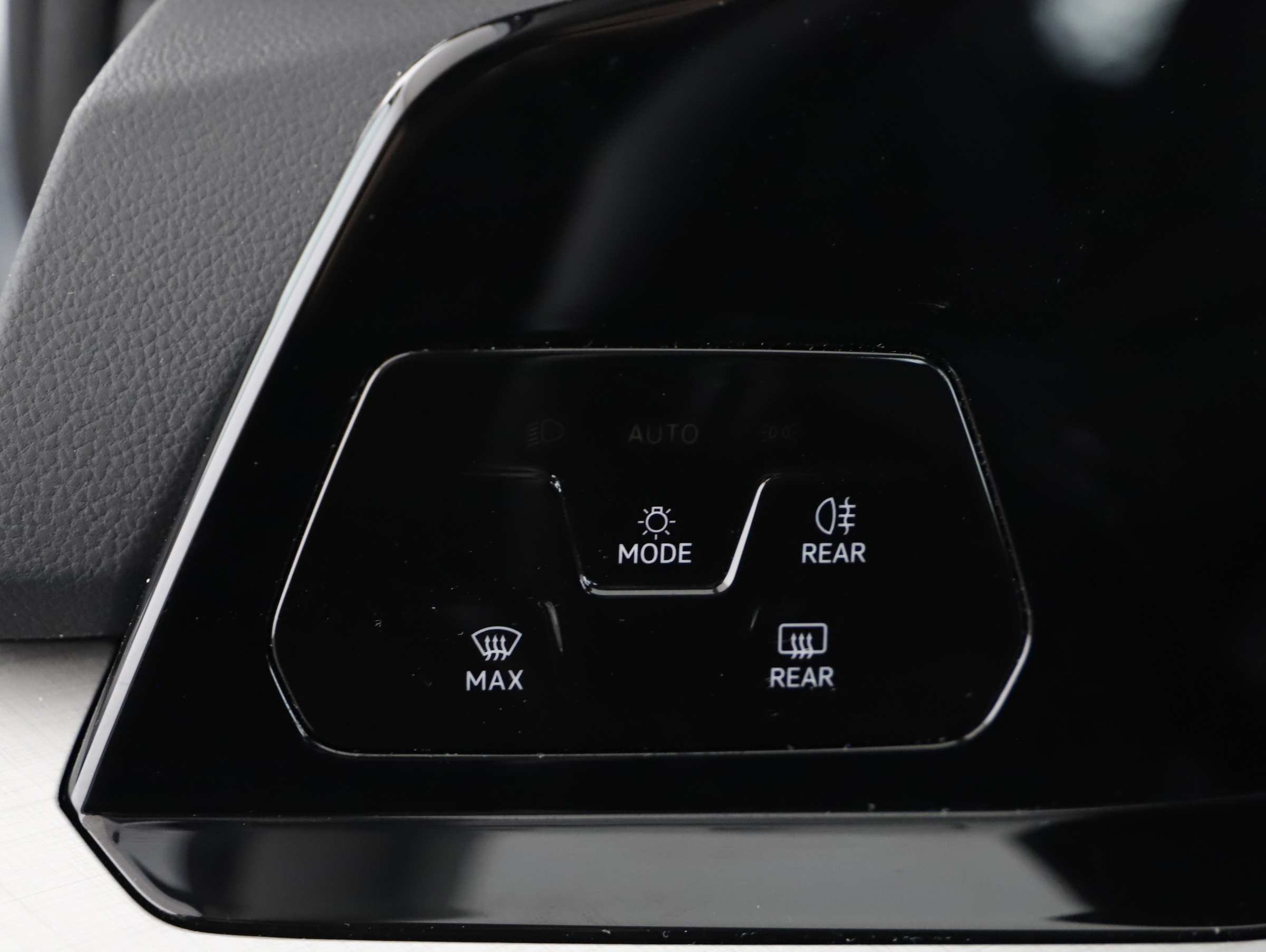 VW Golf Variant Life 2.0 TDI DSG | Bild 18 von 20