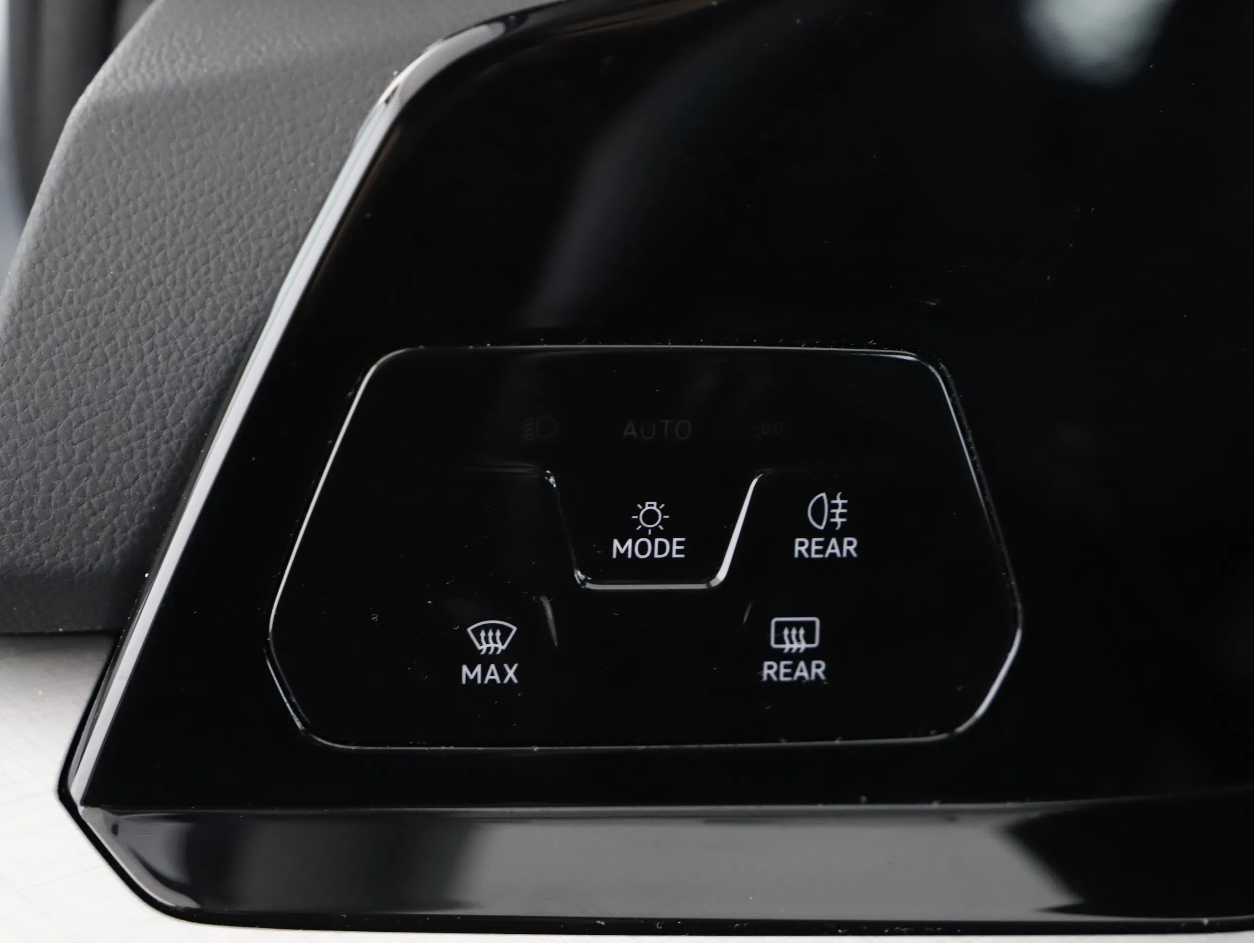 VW Golf Variant Life 2.0 TDI DSG | Bild 18 von 20