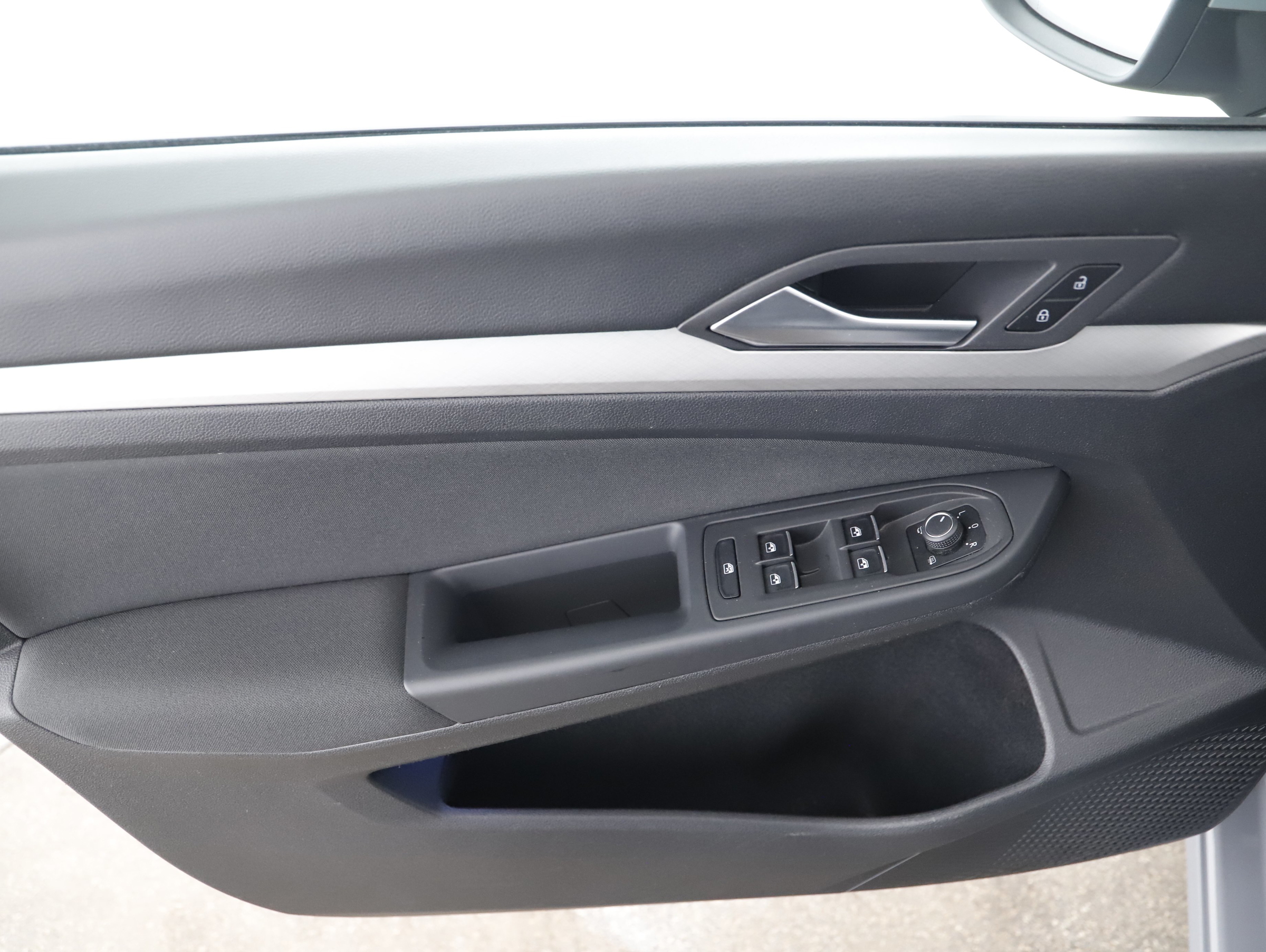 VW Golf VIII Var 2.0 TDI DSG Life | Bild 5 von 23