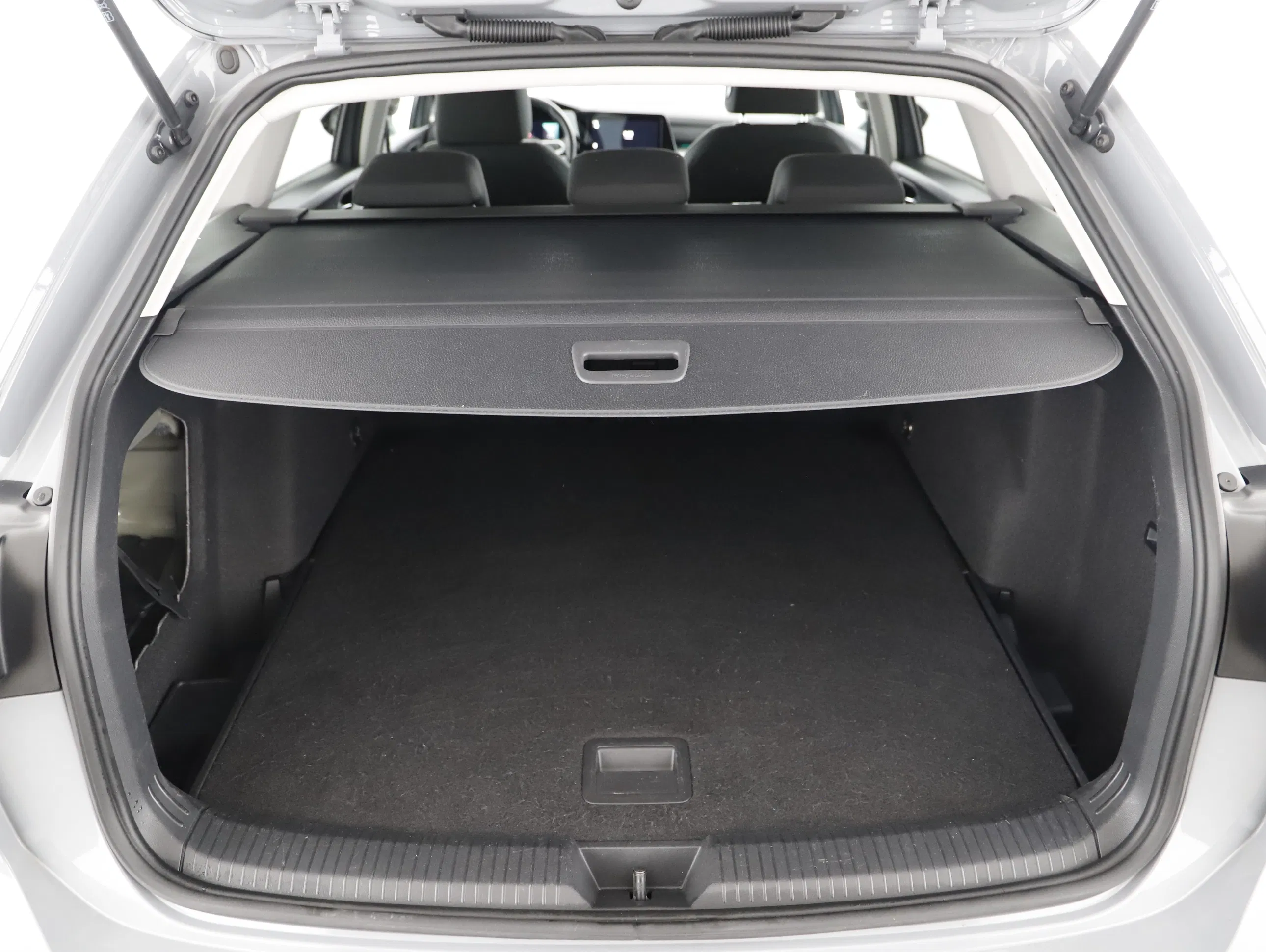 VW Golf VIII Var 2.0 TDI DSG Life | Bild 20 von 23