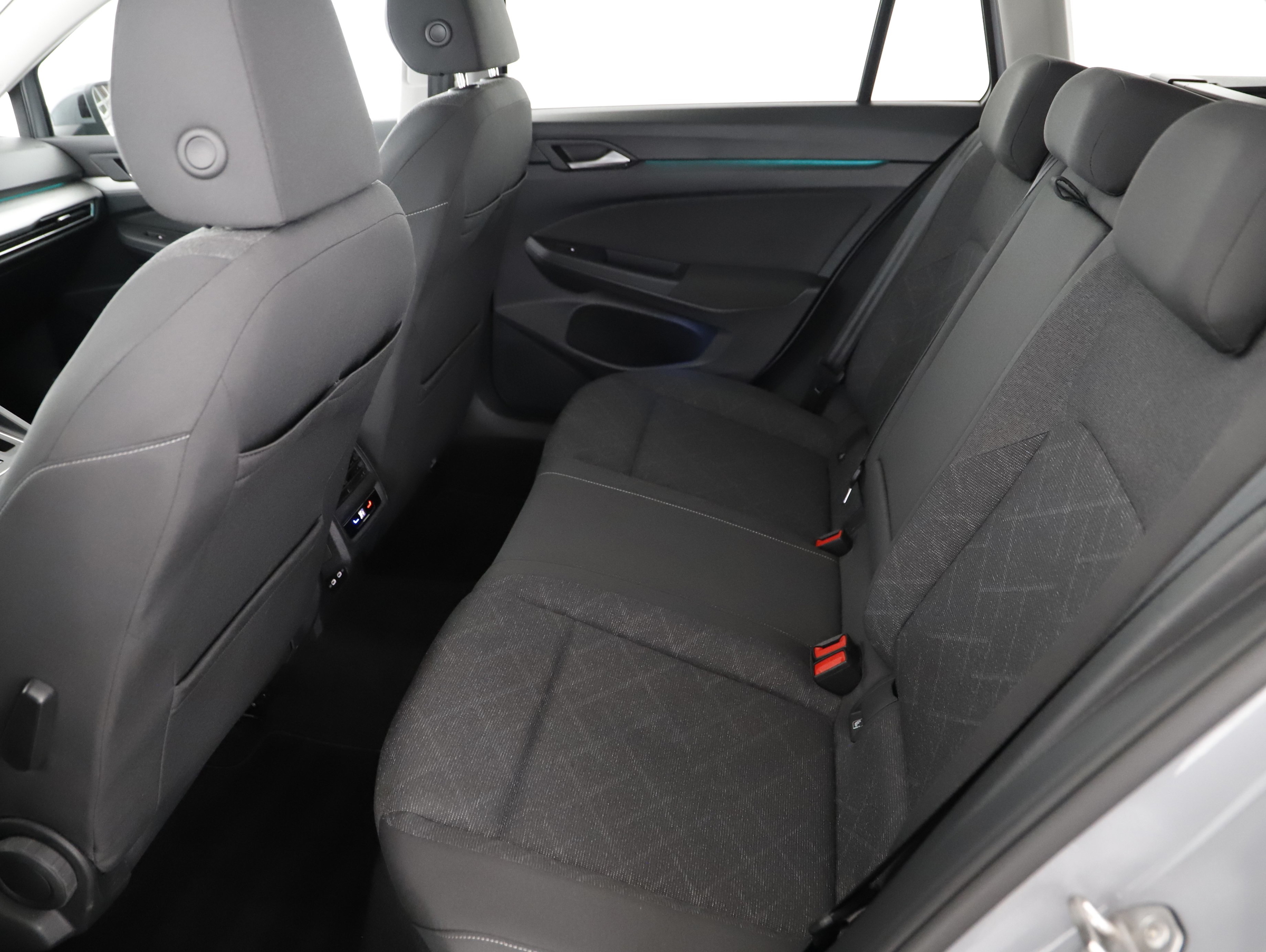 VW Golf VIII Var 2.0 TDI DSG Life | Bild 19 von 23