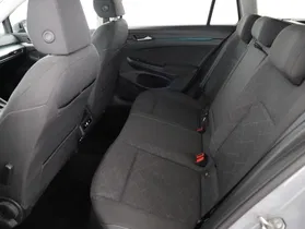 VW Golf VIII Var 2.0 TDI DSG Life | Thumbnail 19 von 23