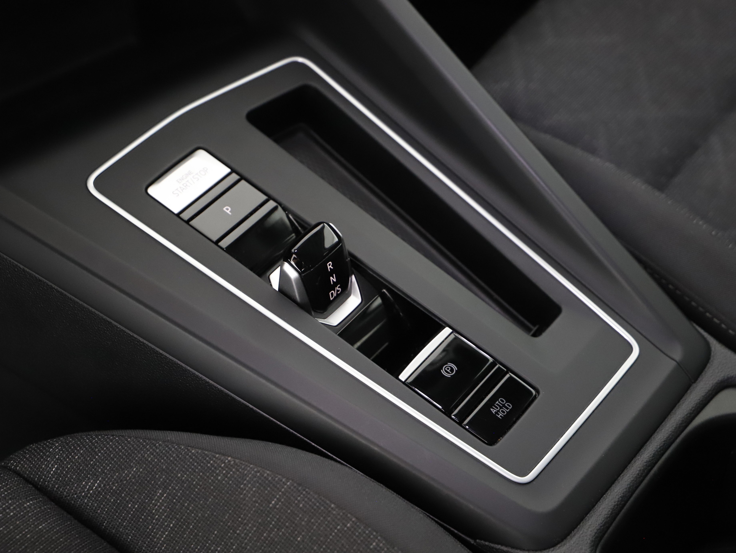 VW Golf VIII Variant 2.0 TDI Life | Bild 12 von 24