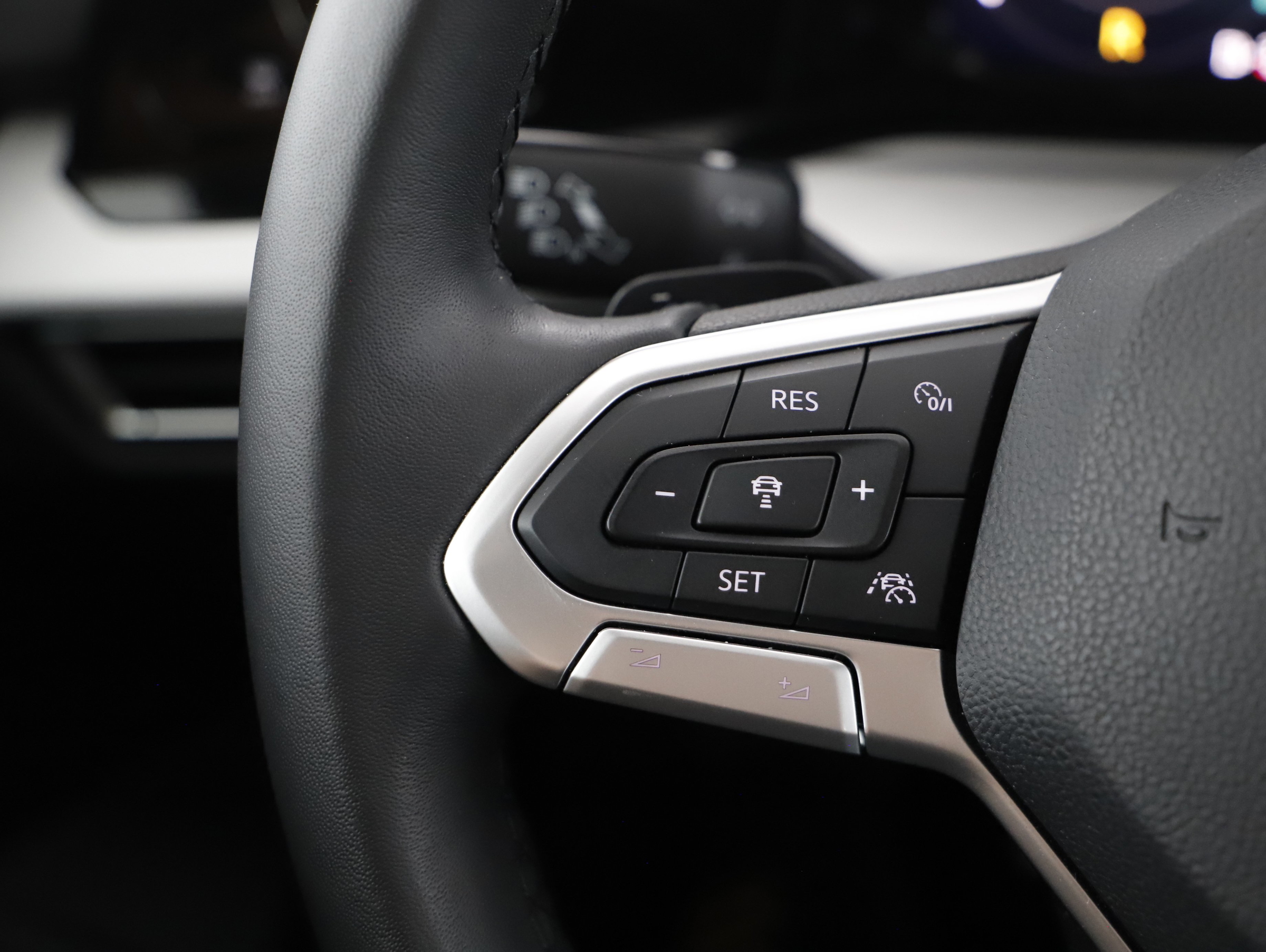 VW Golf VIII Variant 2.0 TDI Life | Bild 22 von 24