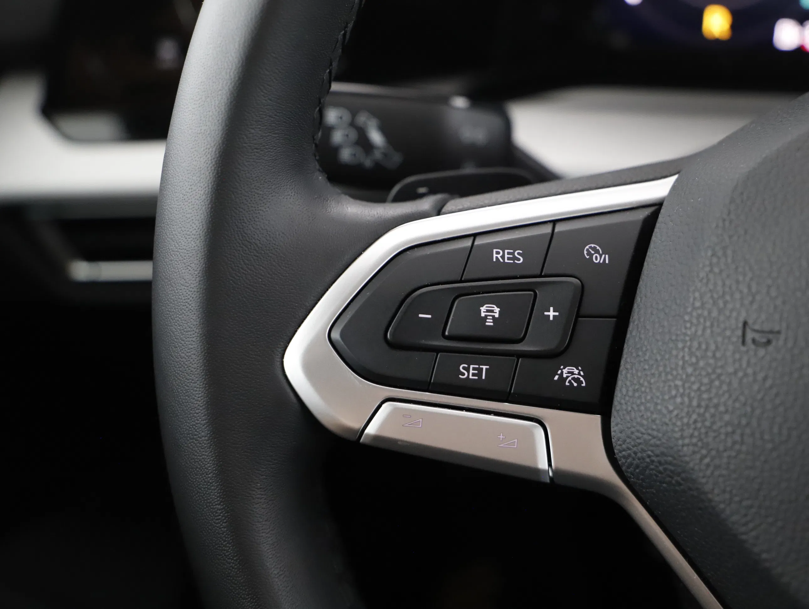 VW Golf VIII Variant 2.0 TDI Life | Bild 22 von 24