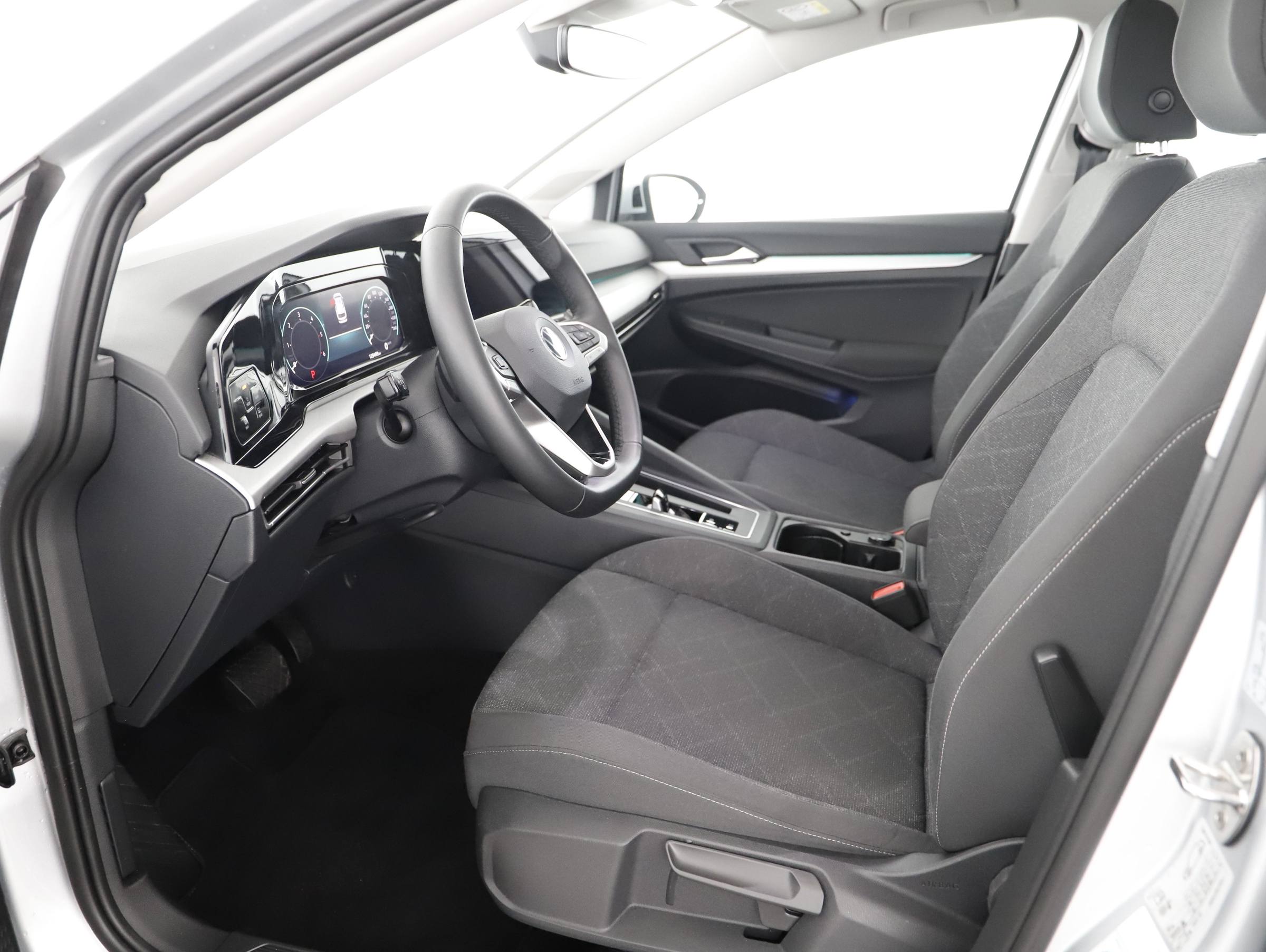 VW Golf VIII Variant 2.0 TDI Life | Bild 5 von 24