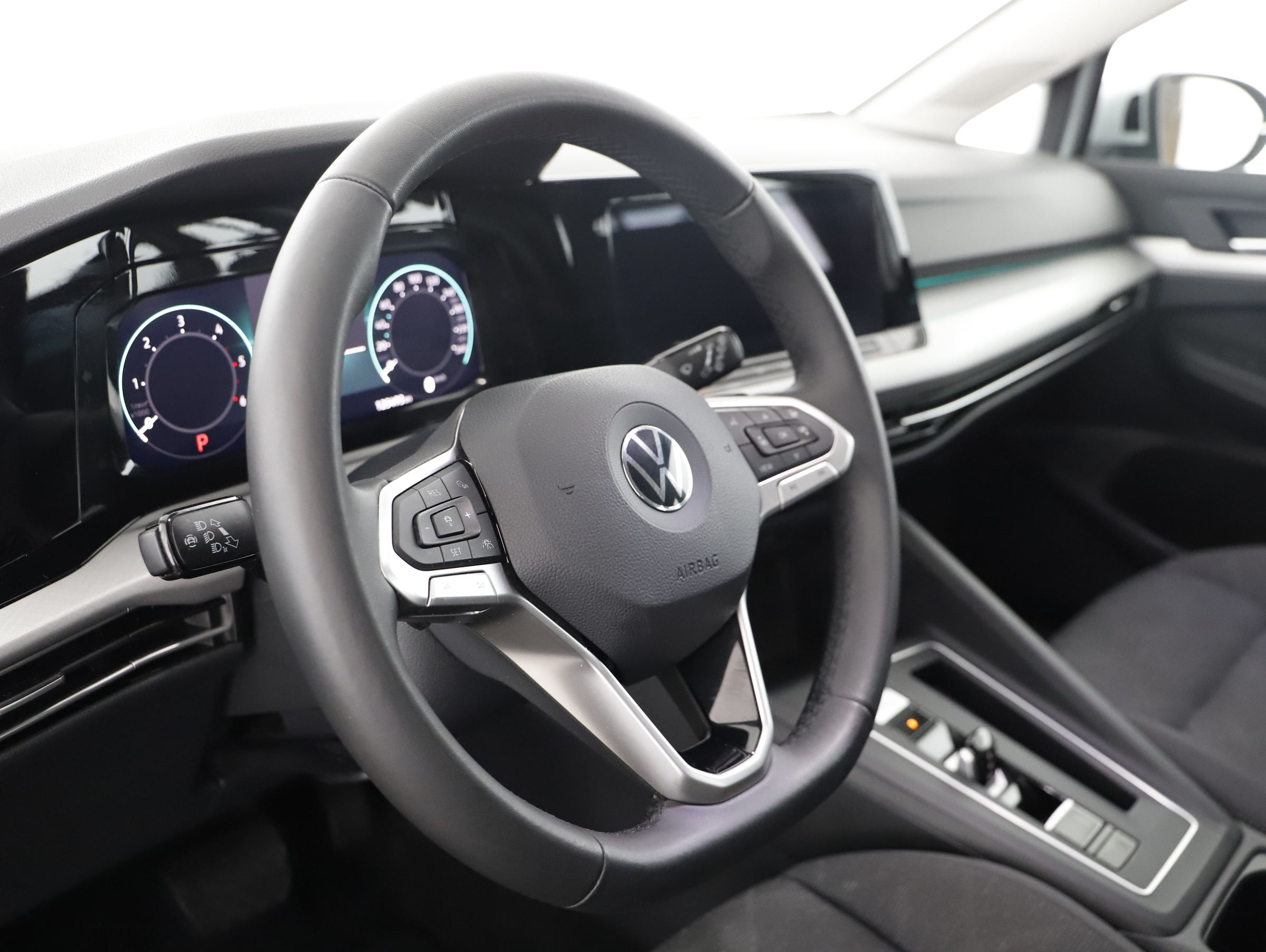 VW Golf VIII Variant 2.0 TDI Life | Bild 6 von 24