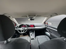VW Golf VIII Variant 2.0 TDI Life | Thumbnail 12 von 25