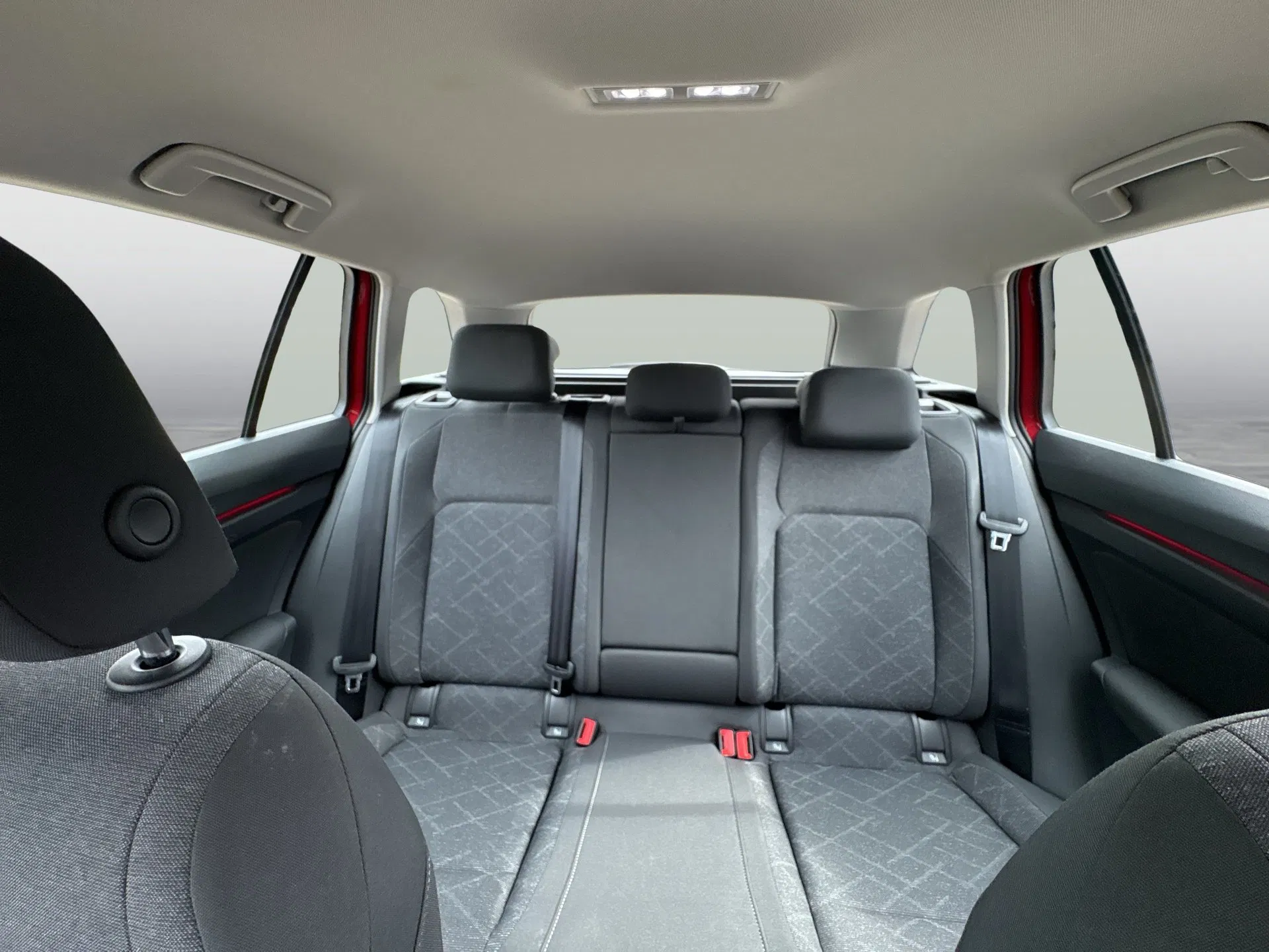 VW Golf VIII Variant 2.0 TDI Life | Bild 23 von 25