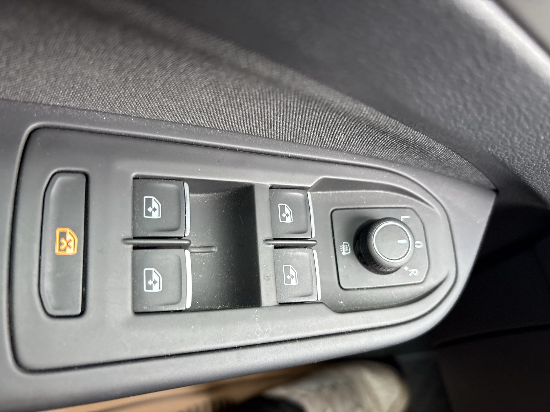 VW Golf VIII Variant 2.0 TDI Life | Bild 9 von 25