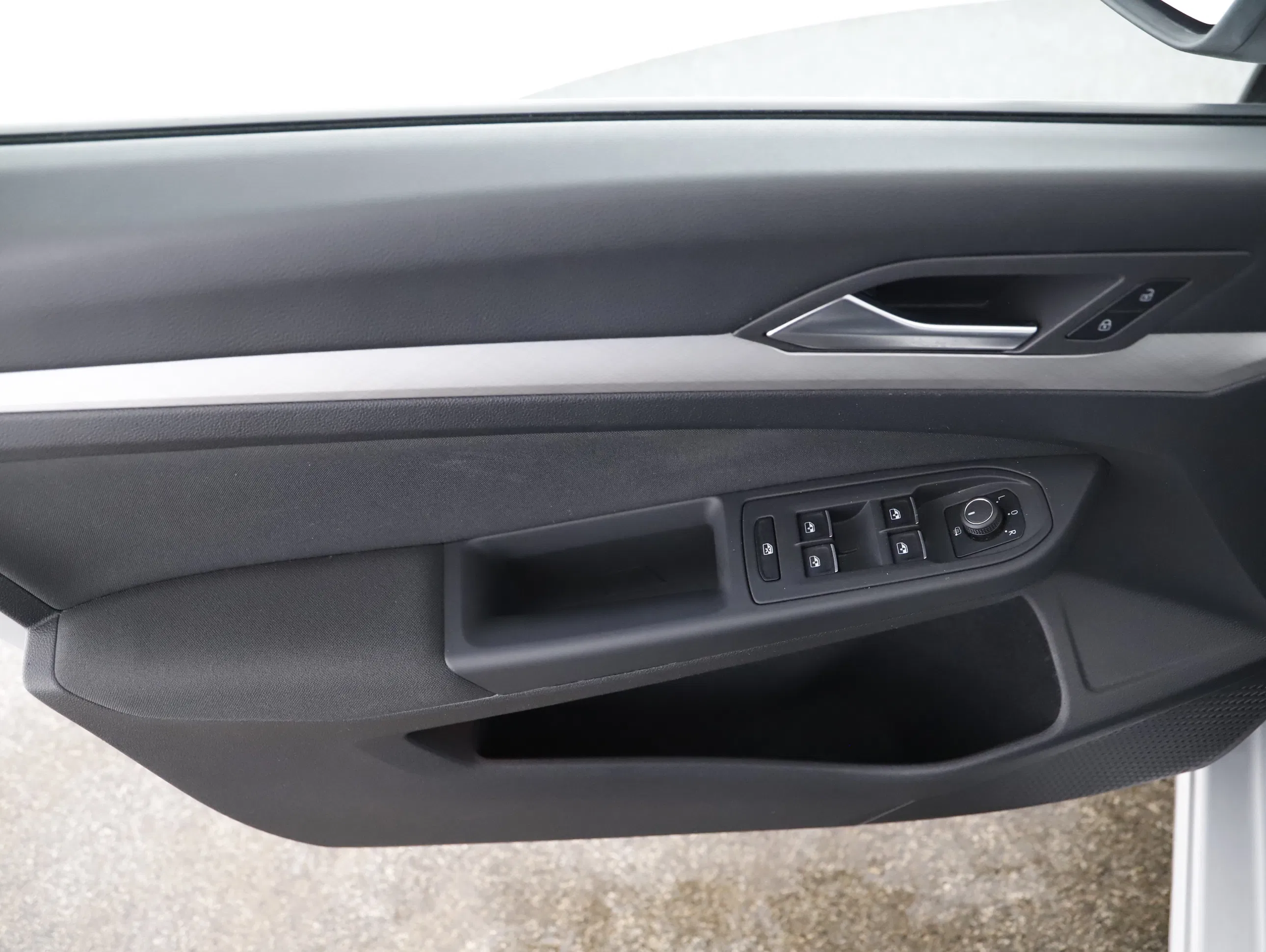 VW Golf VIII Variant 2.0 TDI Life | Bild 14 von 21