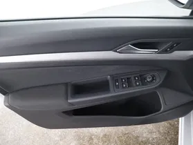 VW Golf VIII Variant 2.0 TDI Life | Thumbnail 14 von 21