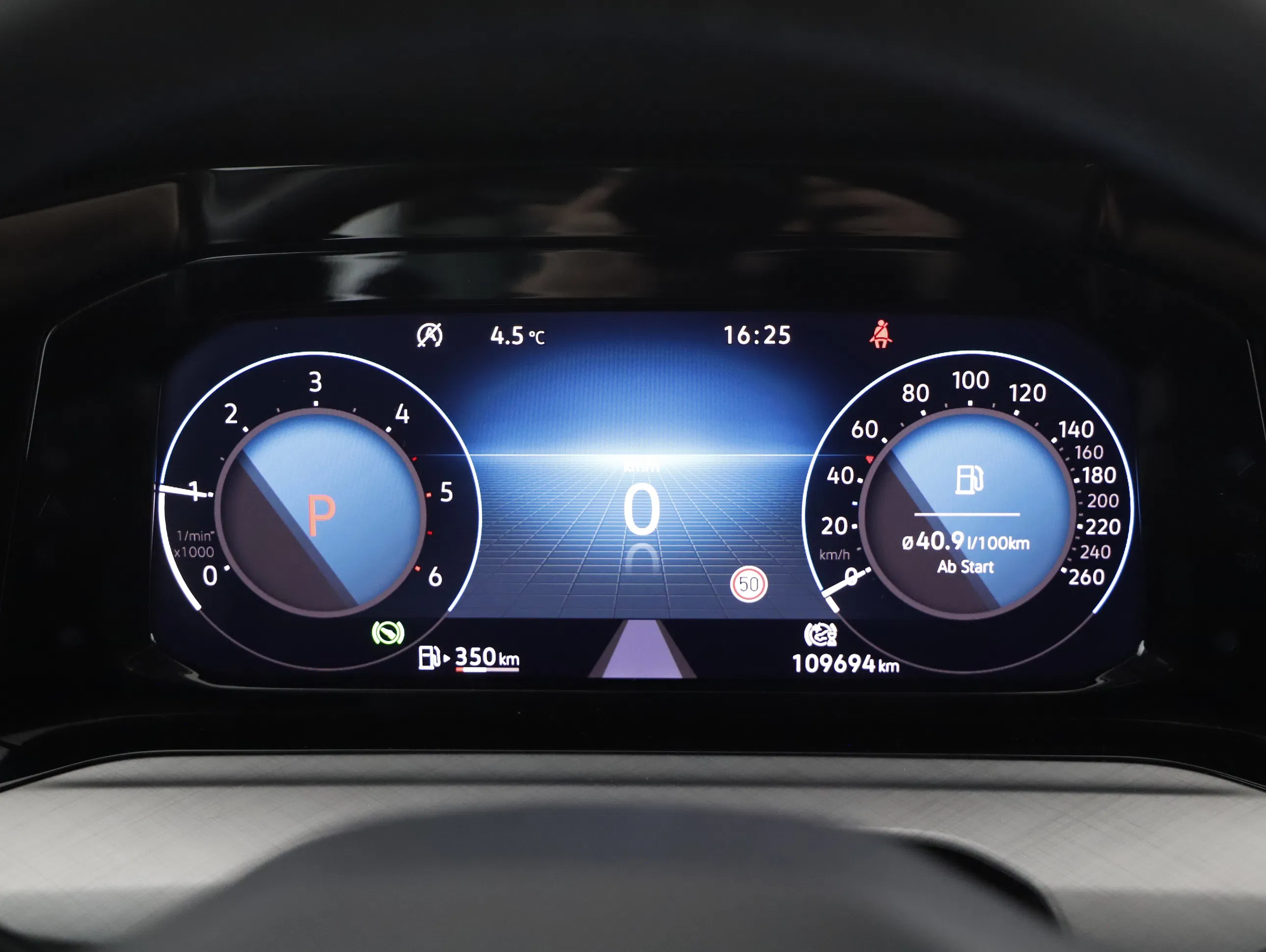 VW Golf VIII Variant 2.0 TDI Life | Bild 6 von 21