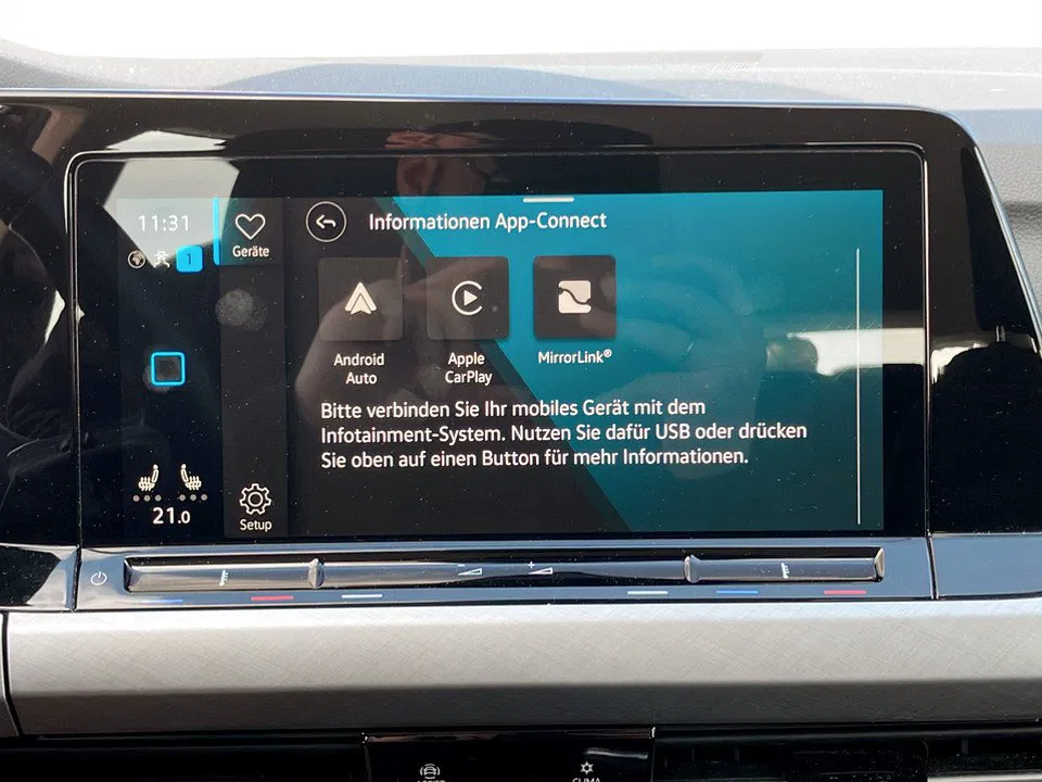 VW Golf VIII Var. 2.0 TDI Life | Bild 18 von 21