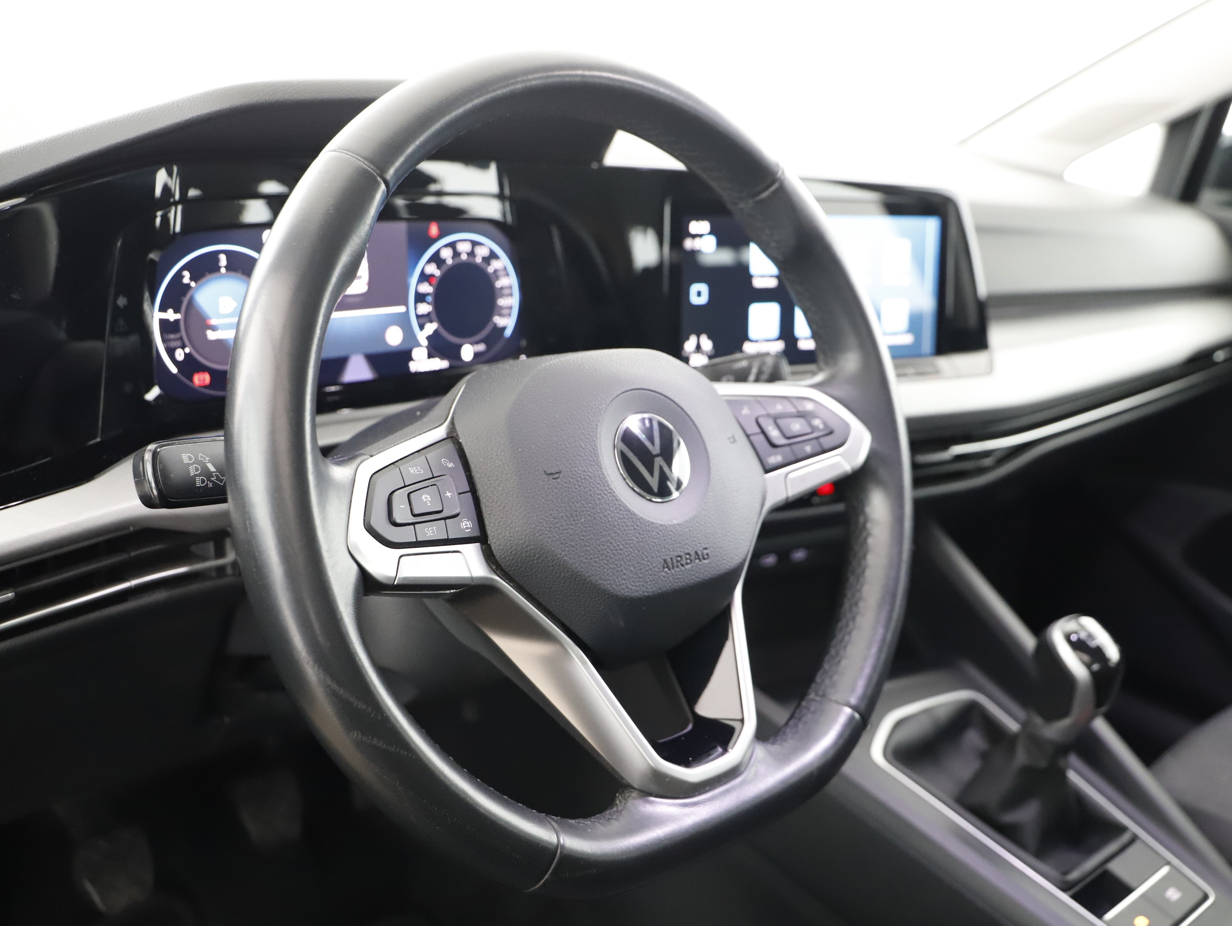 VW Golf VIII Var. 2.0 TDI Life | Bild 8 von 21