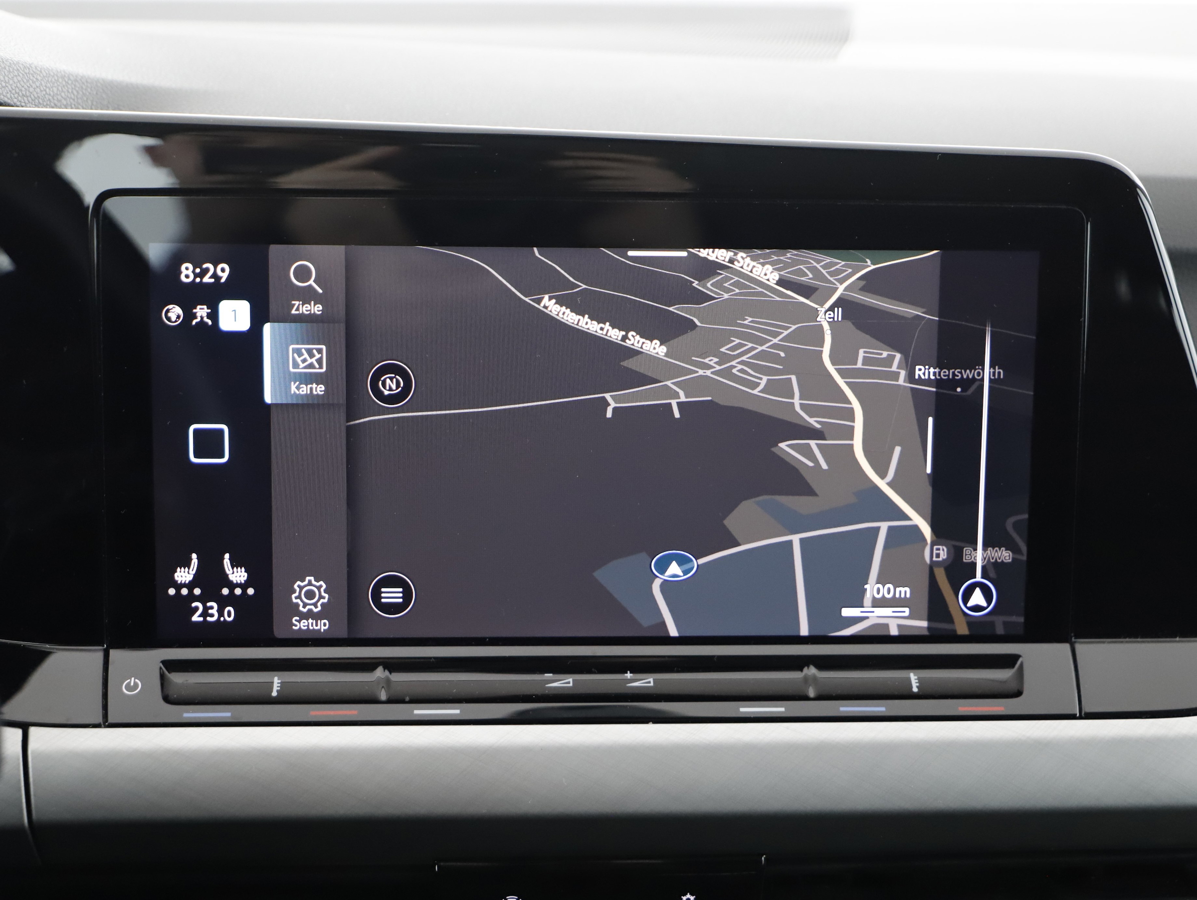 VW Golf VIII Var. 2.0 TDI Life | Bild 15 von 21