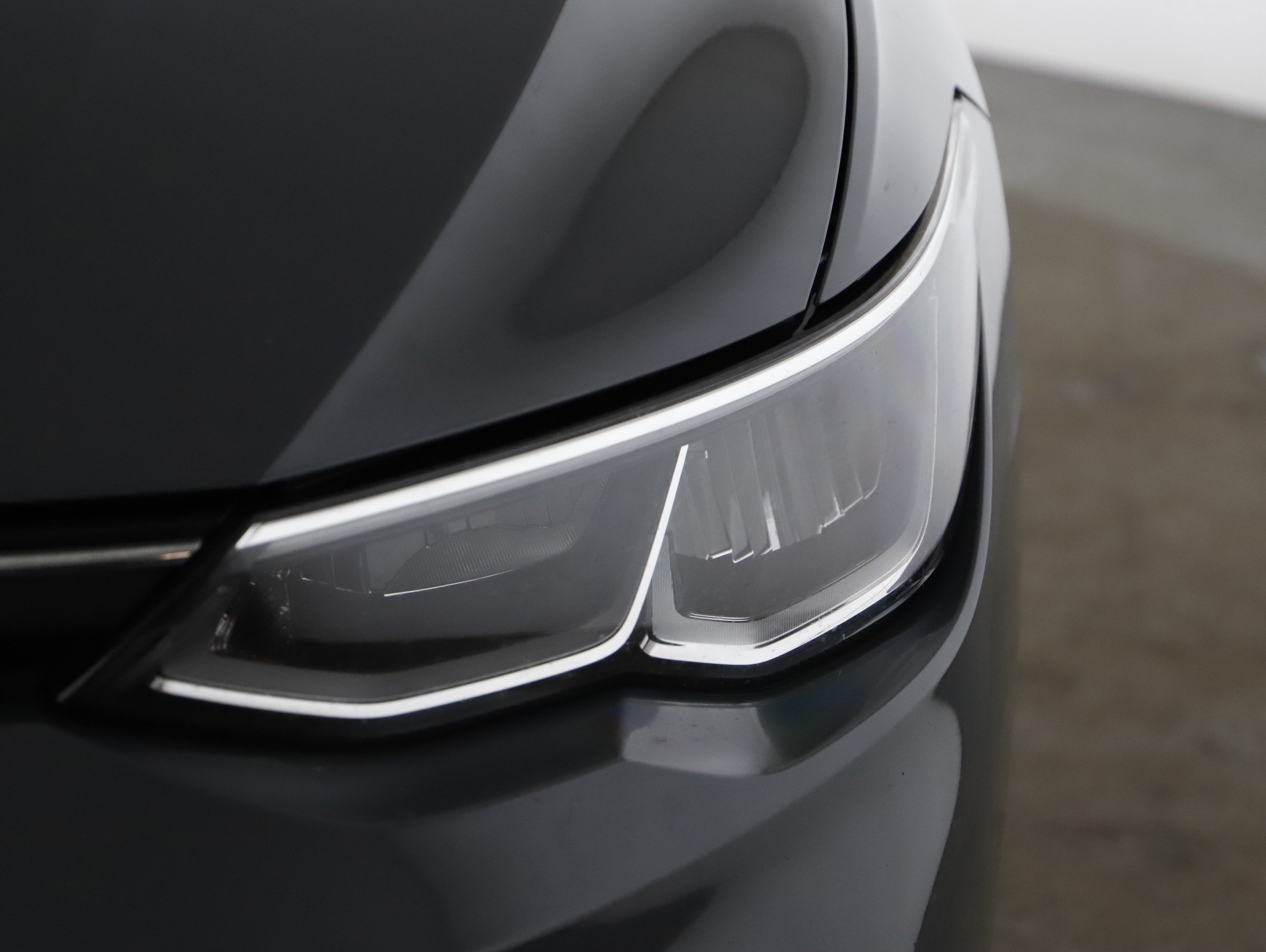 VW Golf VIII Variant 2.0 TDI Life | Bild 21 von 23