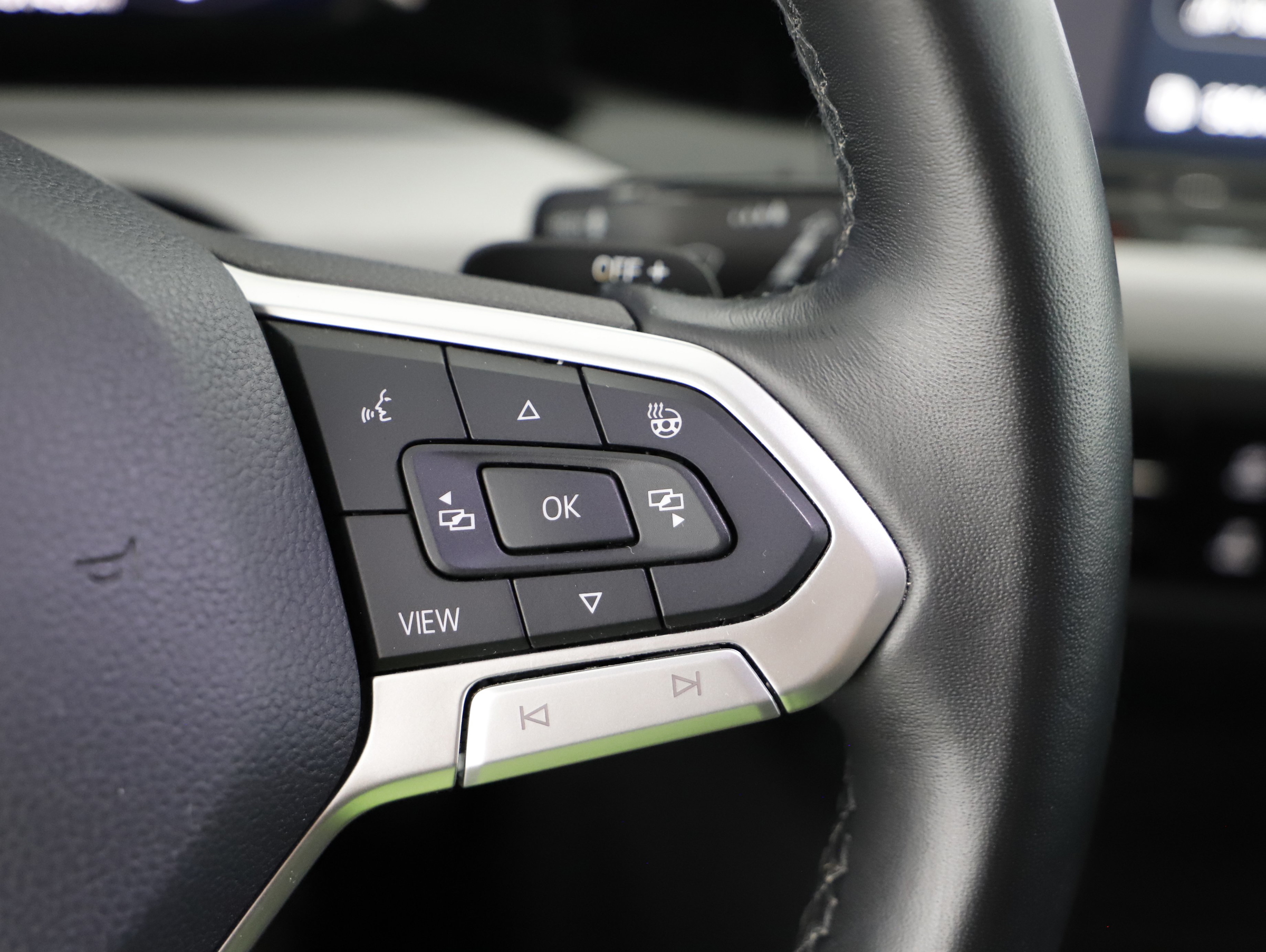 VW Golf VIII Variant 2.0 TDI Life | Bild 19 von 29