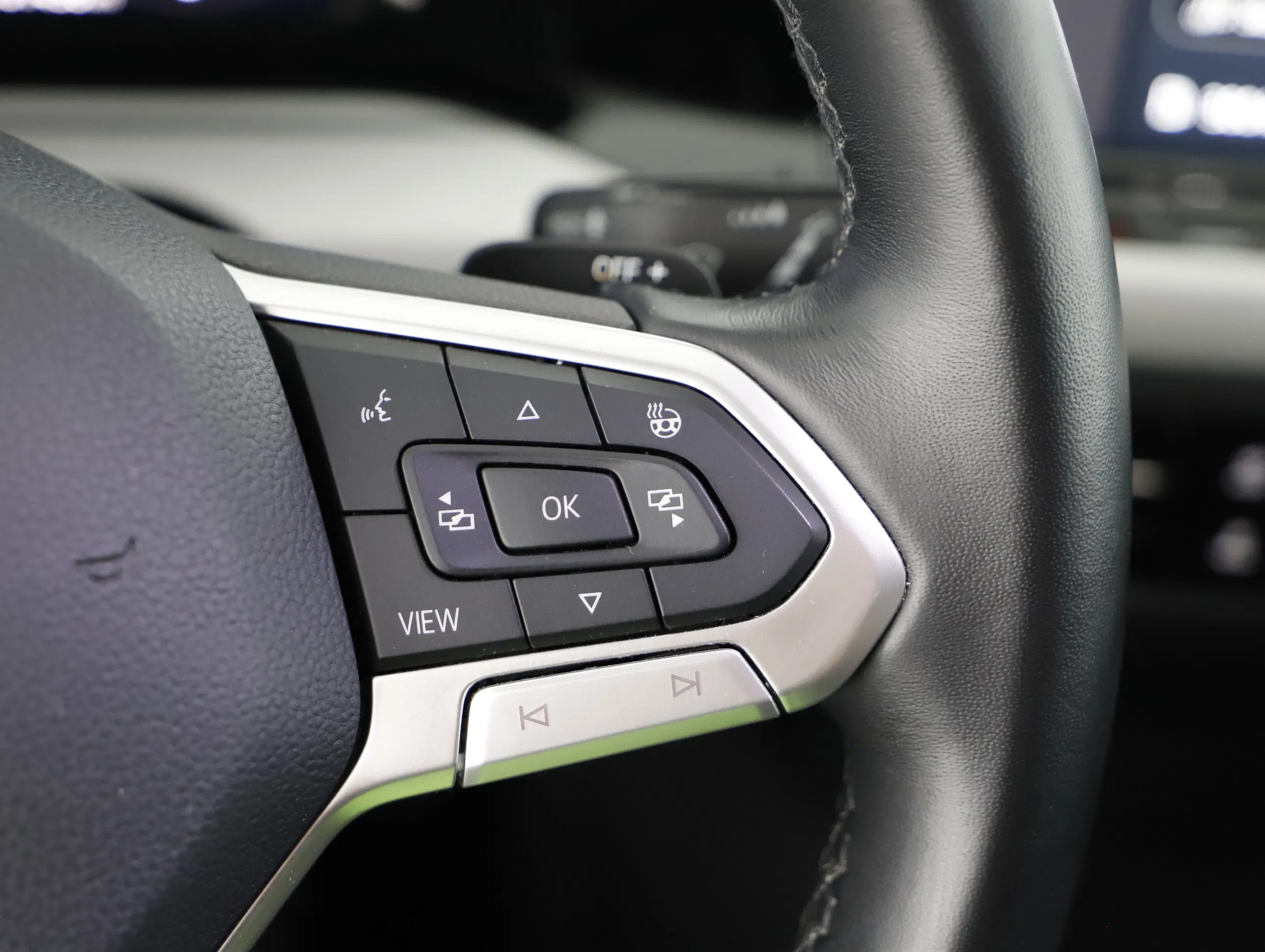 VW Golf VIII Variant 2.0 TDI Life | Bild 19 von 29