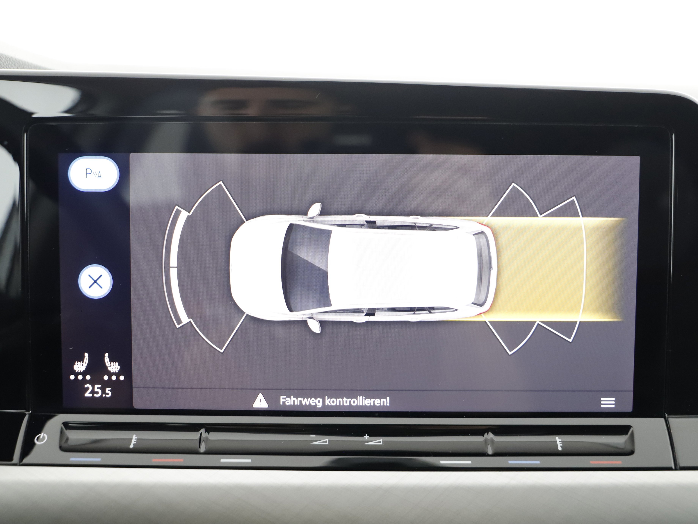 VW Golf VIII Variant 2.0 TDI Life | Bild 21 von 29