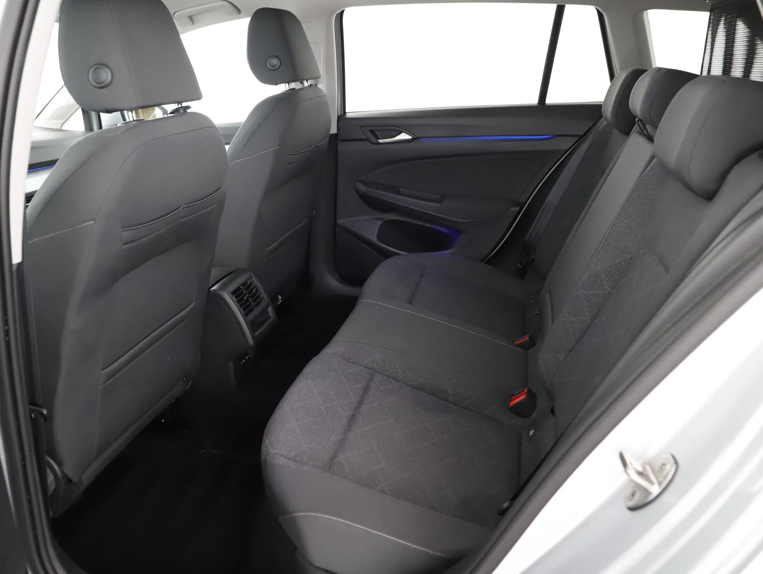 VW Golf VIII Variant 2.0 TDI Life | Bild 24 von 29