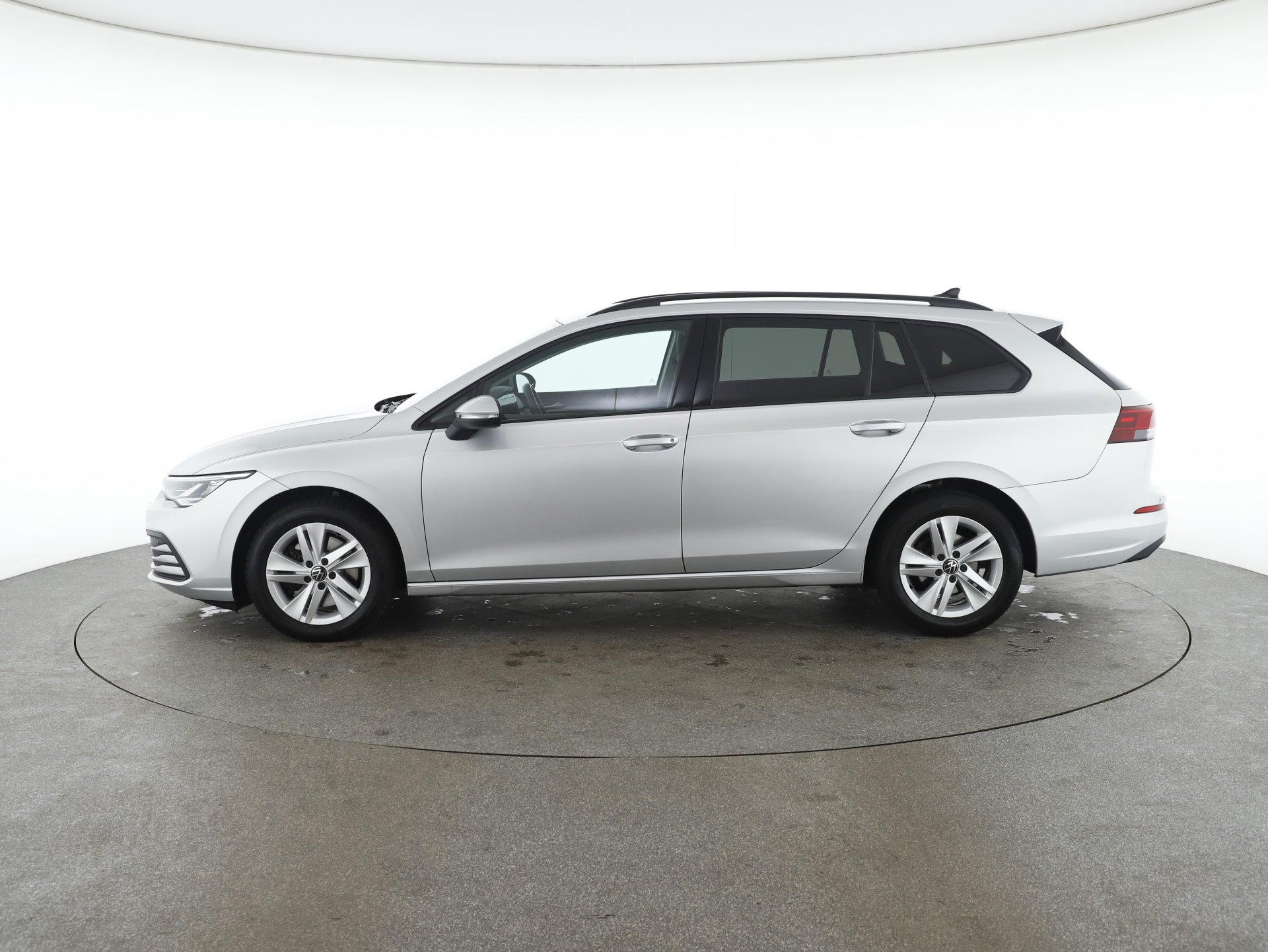 VW Golf VIII Variant 2.0 TDI Life | Bild 9 von 29