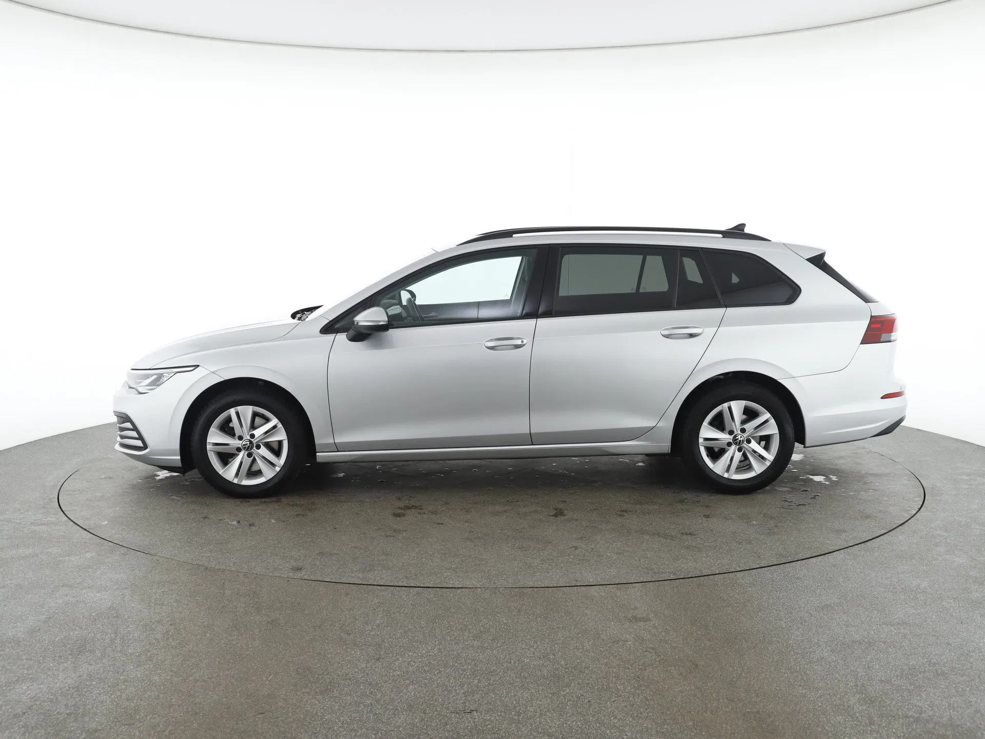 VW Golf VIII Variant 2.0 TDI Life | Bild 9 von 29