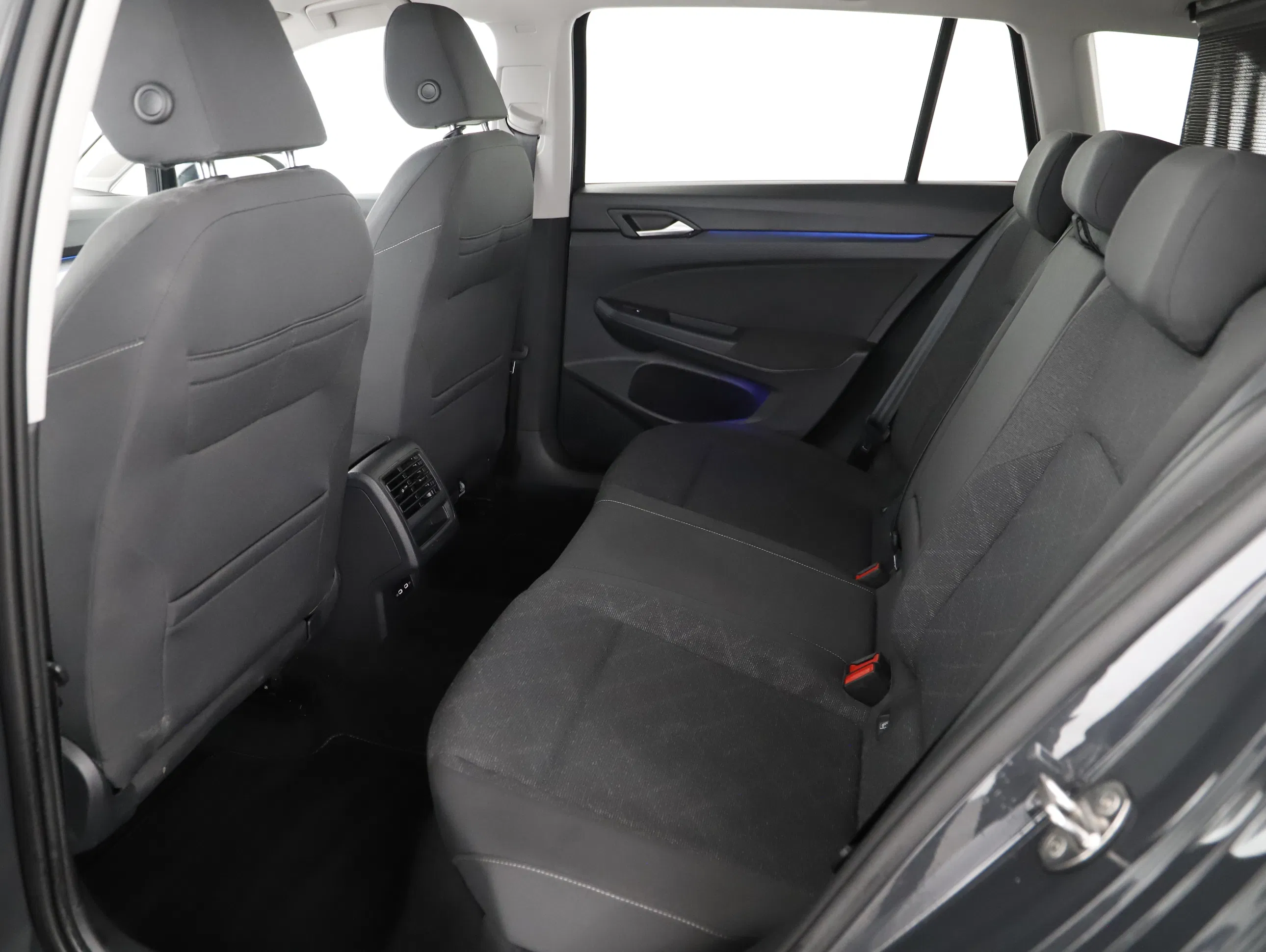 VW Golf VIII Variant 2.0 TDI Life | Bild 23 von 28