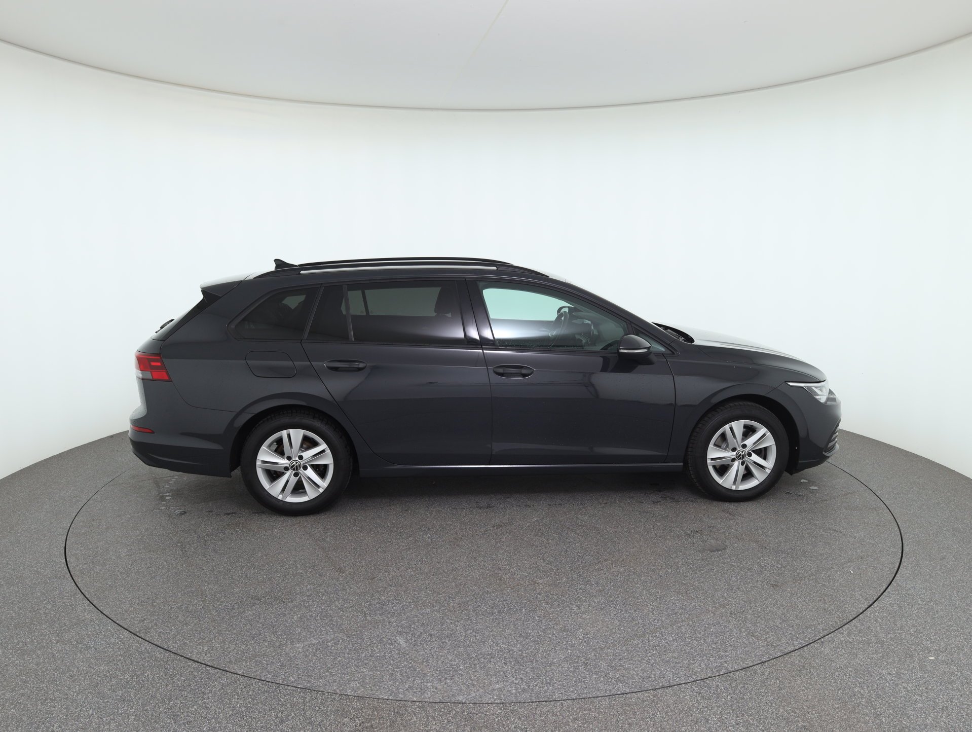 VW Golf VIII Variant 2.0 TDI Life | Bild 5 von 28