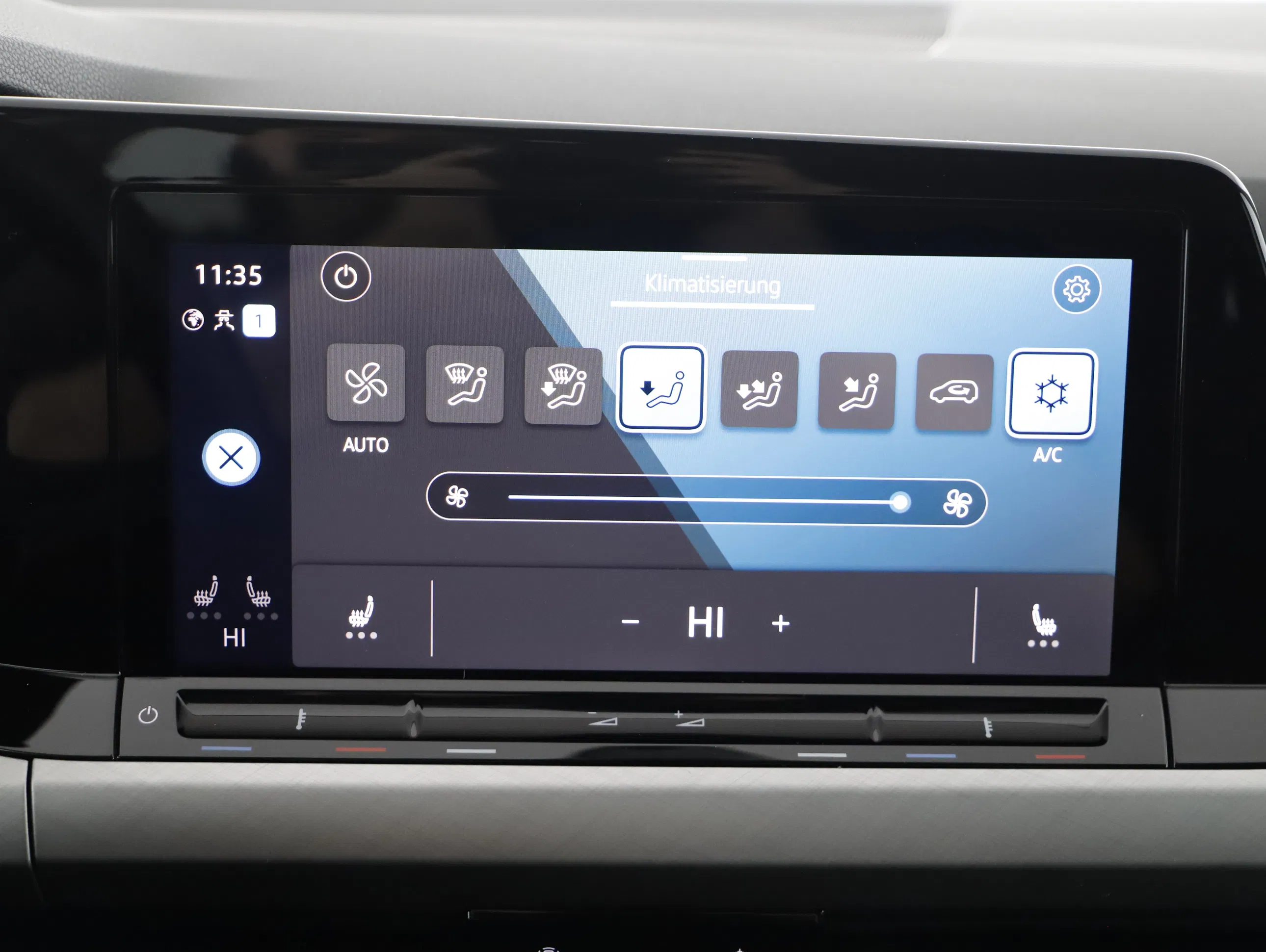 VW Golf VIII Variant 2.0 TDI Life | Bild 18 von 25