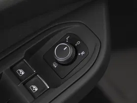 VW Golf VIII Variant 2.0 TDI Life | Thumbnail 23 von 25