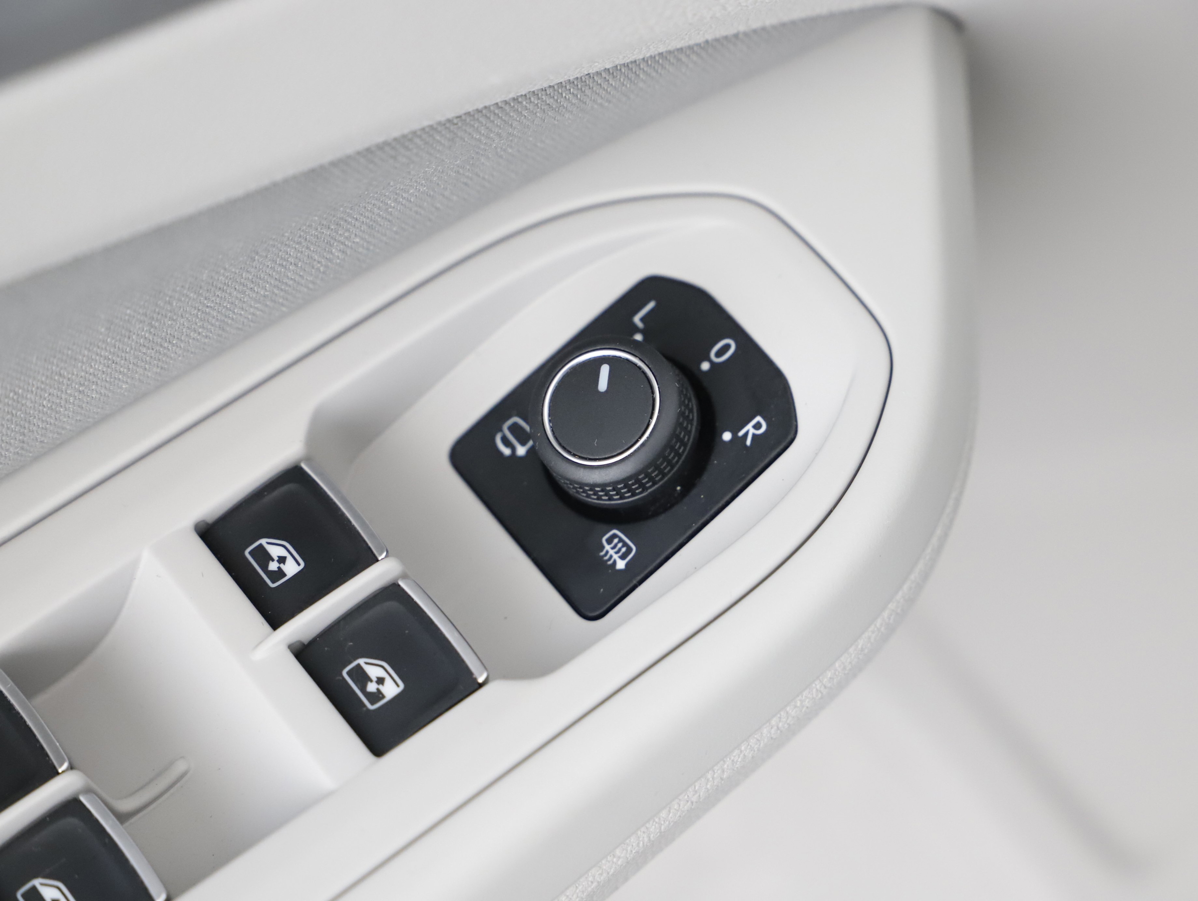 VW Golf VIII Variant 2.0 TDI Life DSG | Bild 12 von 28