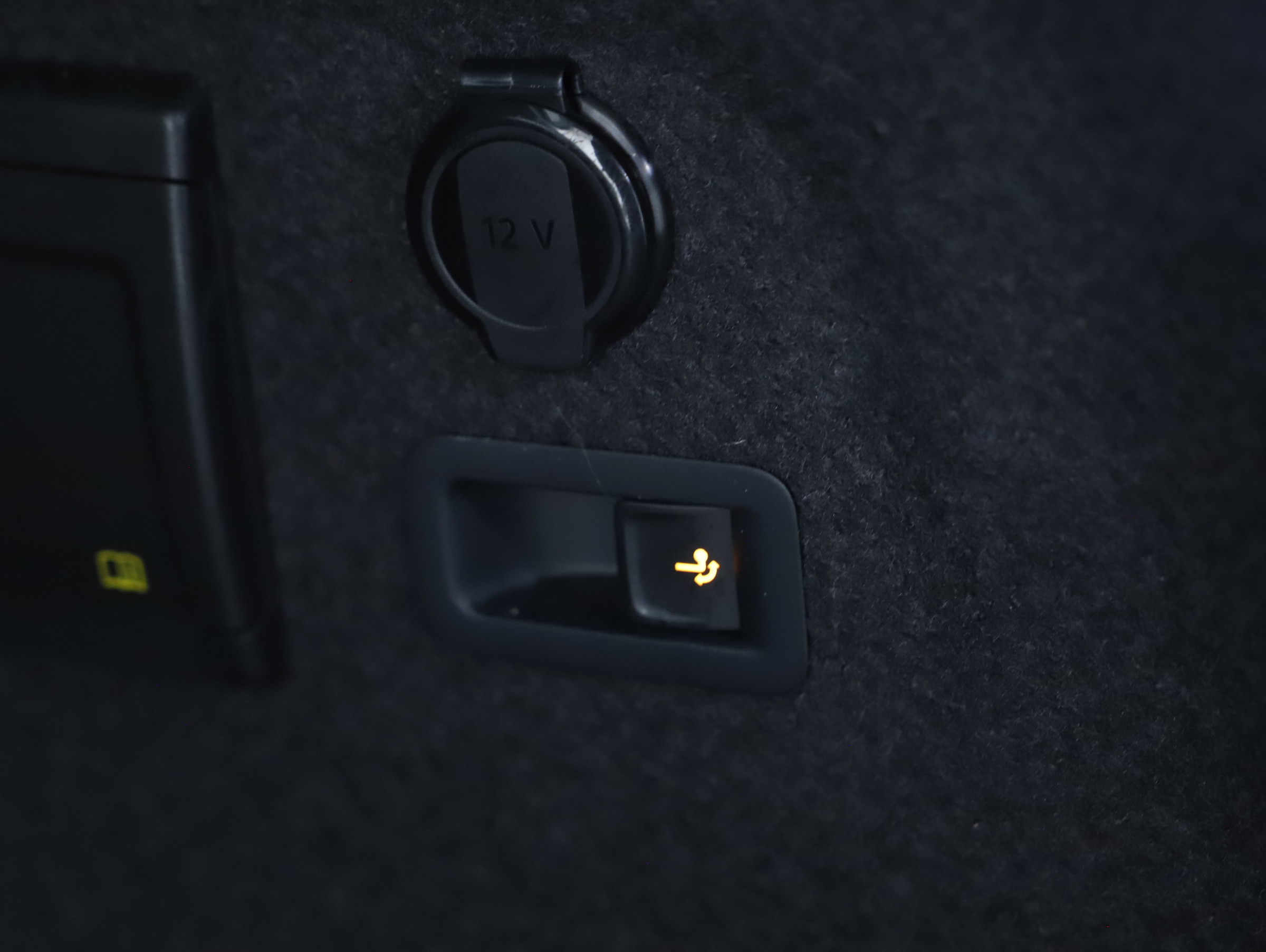 VW Golf VIII Variant 2.0 TDI Life DSG | Bild 27 von 28